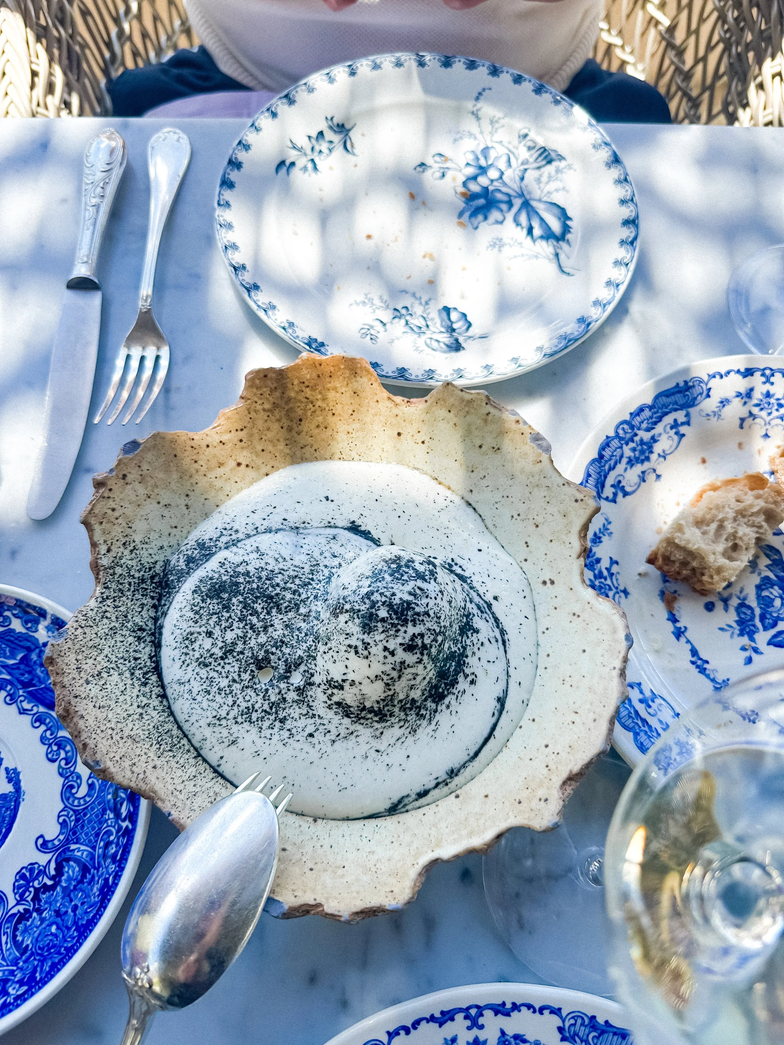 wander-senses-gordes-village-provence-clover-restaurant.jpg