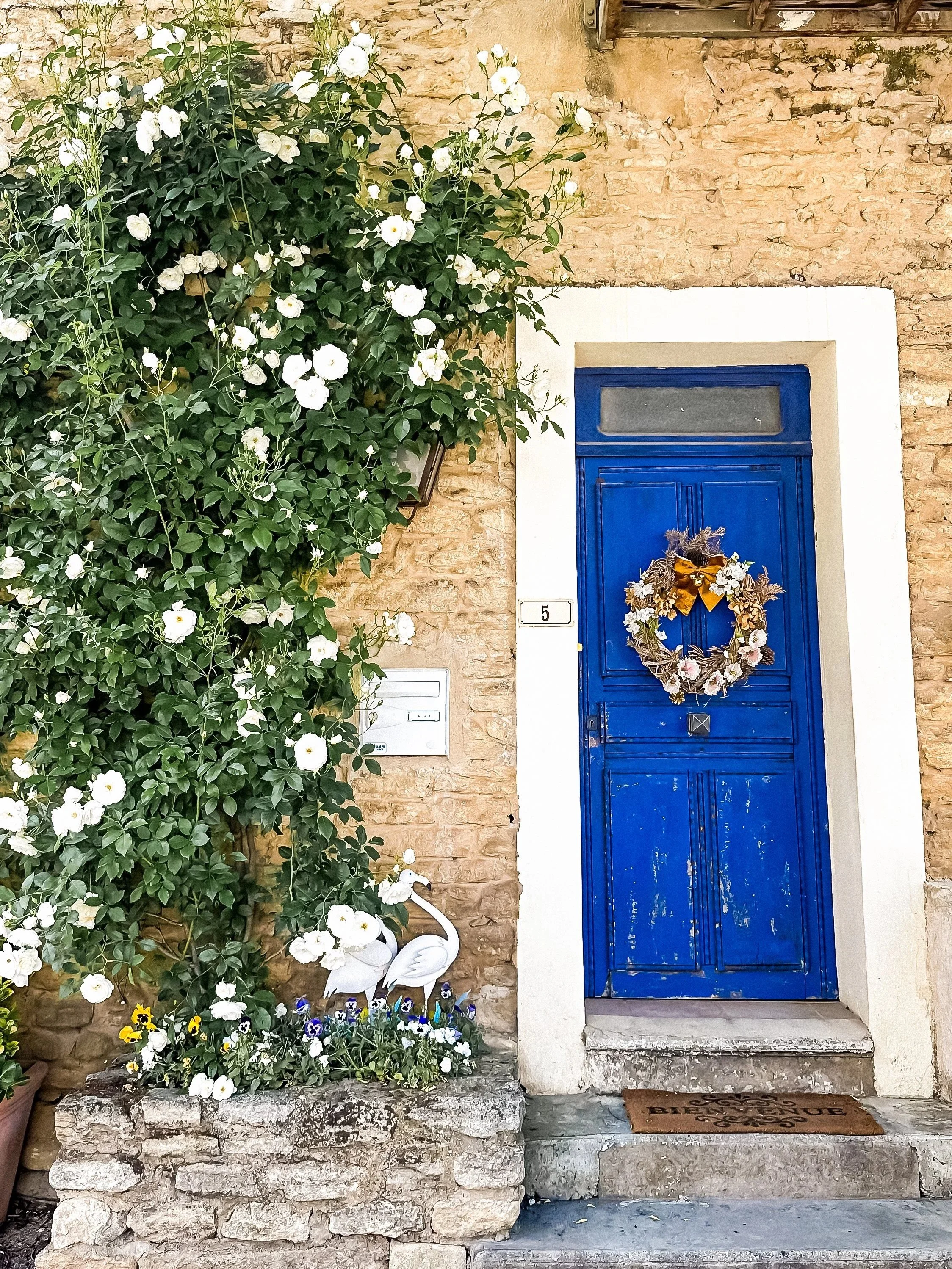 wander-senses-goult-village-provence-typical-stone-houses-blue-door-france.jpg