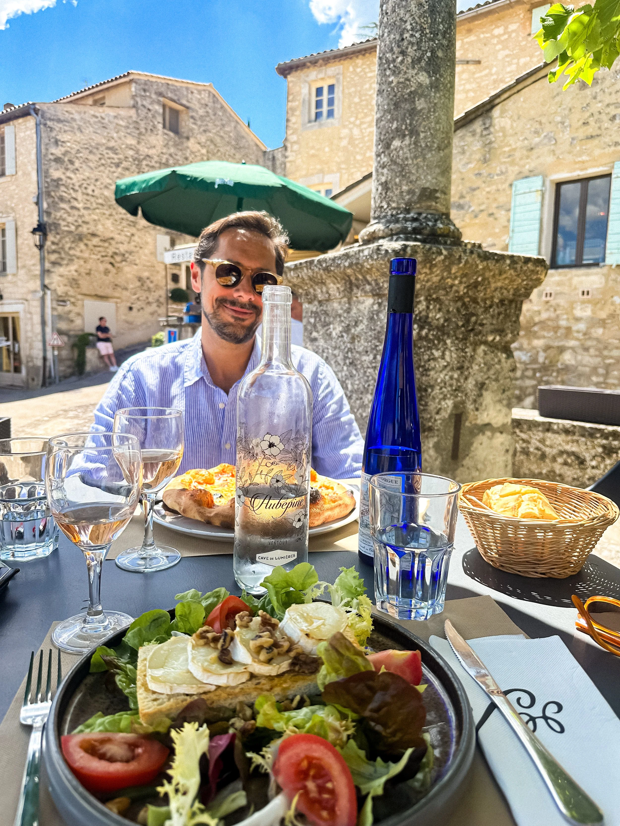 wander-senses-lacoste-village-provence-stone-houses-south-of-france-exterior-restaurant.jpg