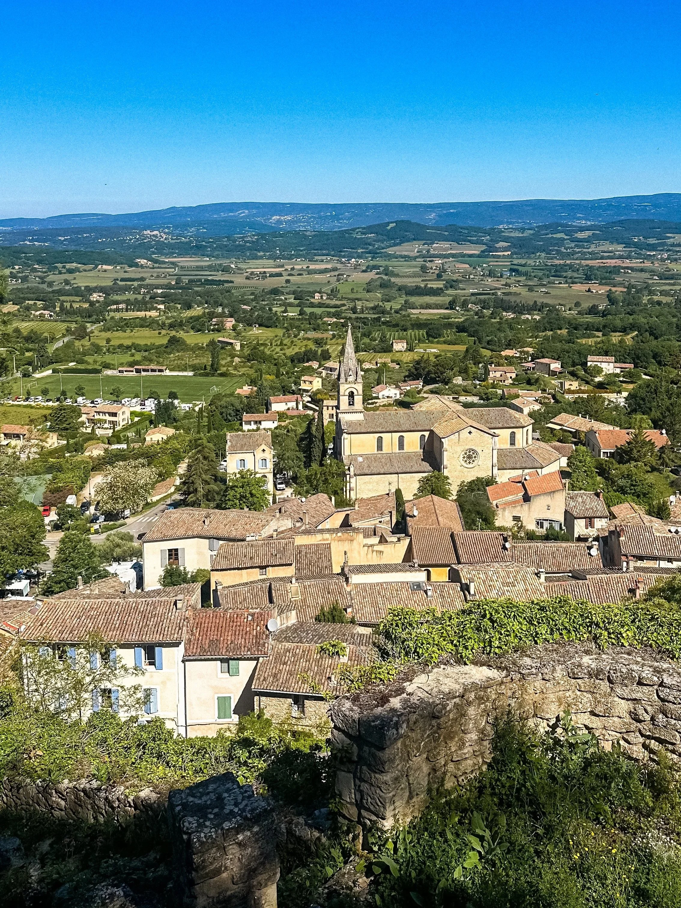 wander-senses-bonnieux-provence-village-view-from-the-top.jpg