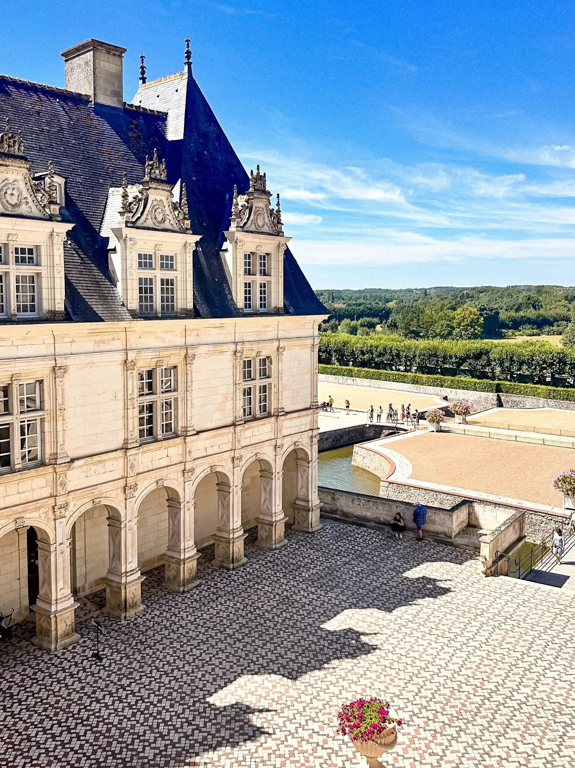 wander-senses-chateau-de-villandry-france.jpg