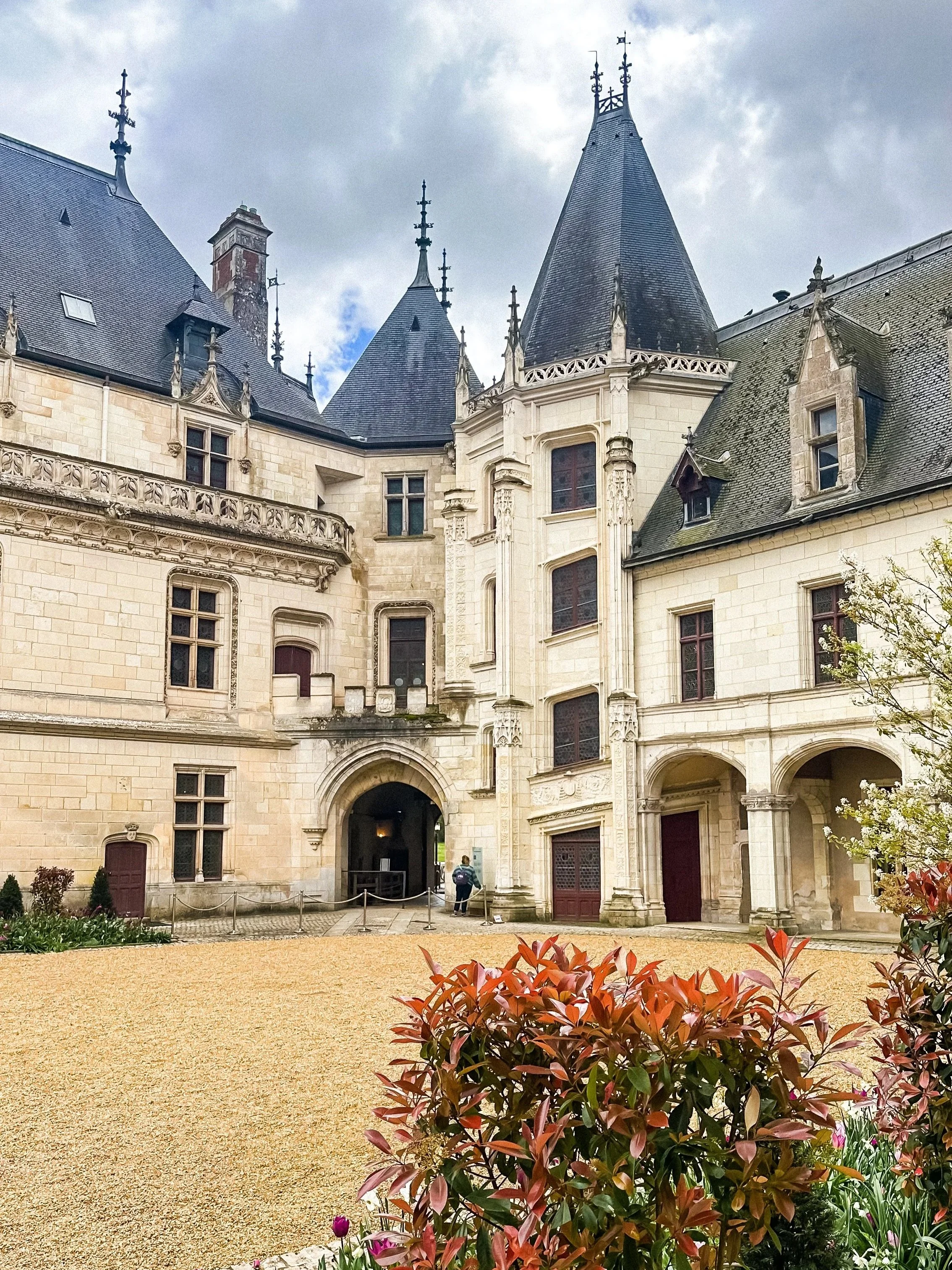 wander-senses-chateau-de-chaumont-sur-loire-france.jpg