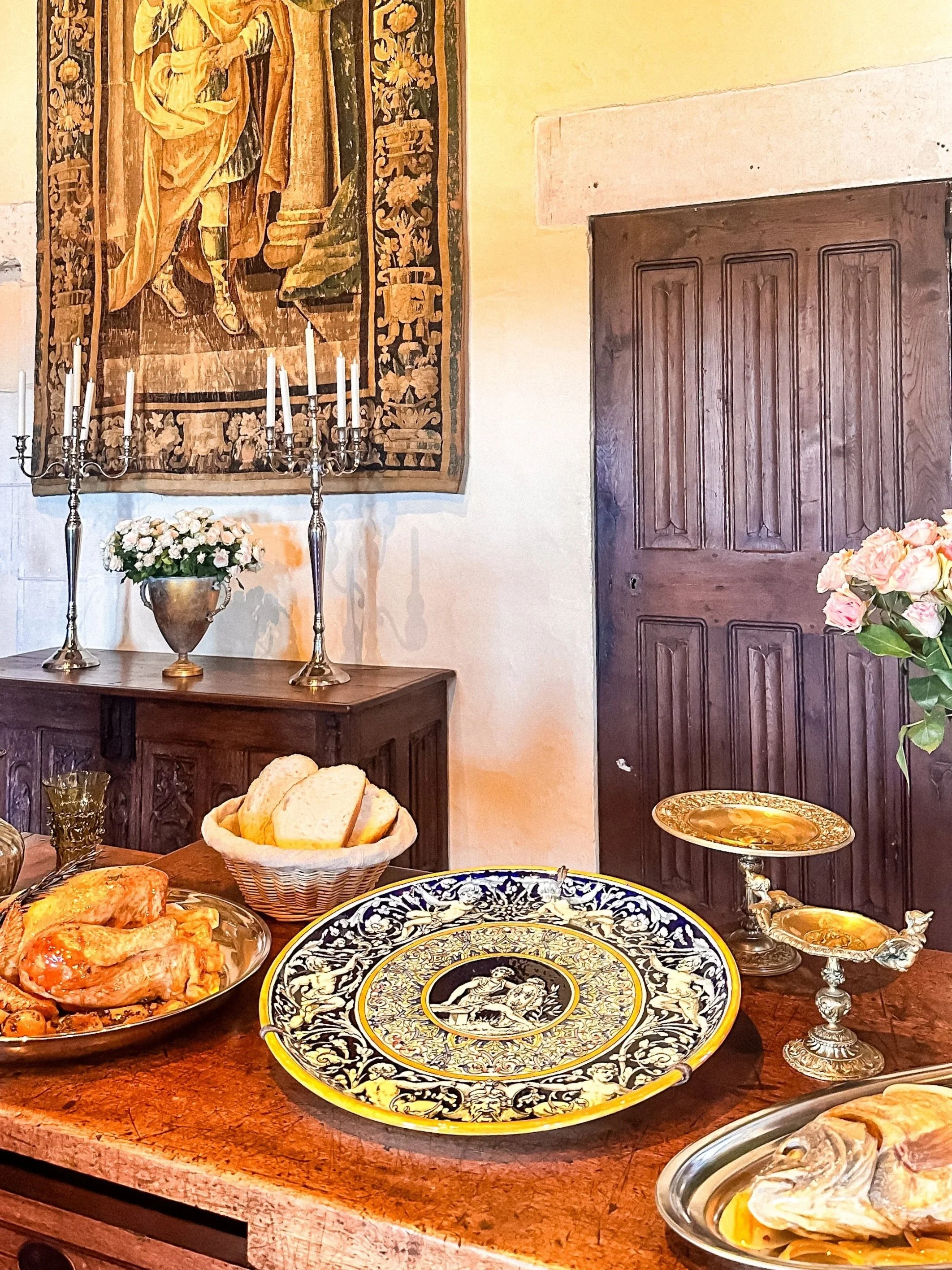 wander-senses-chateau-amboise-interiors-france.jpg