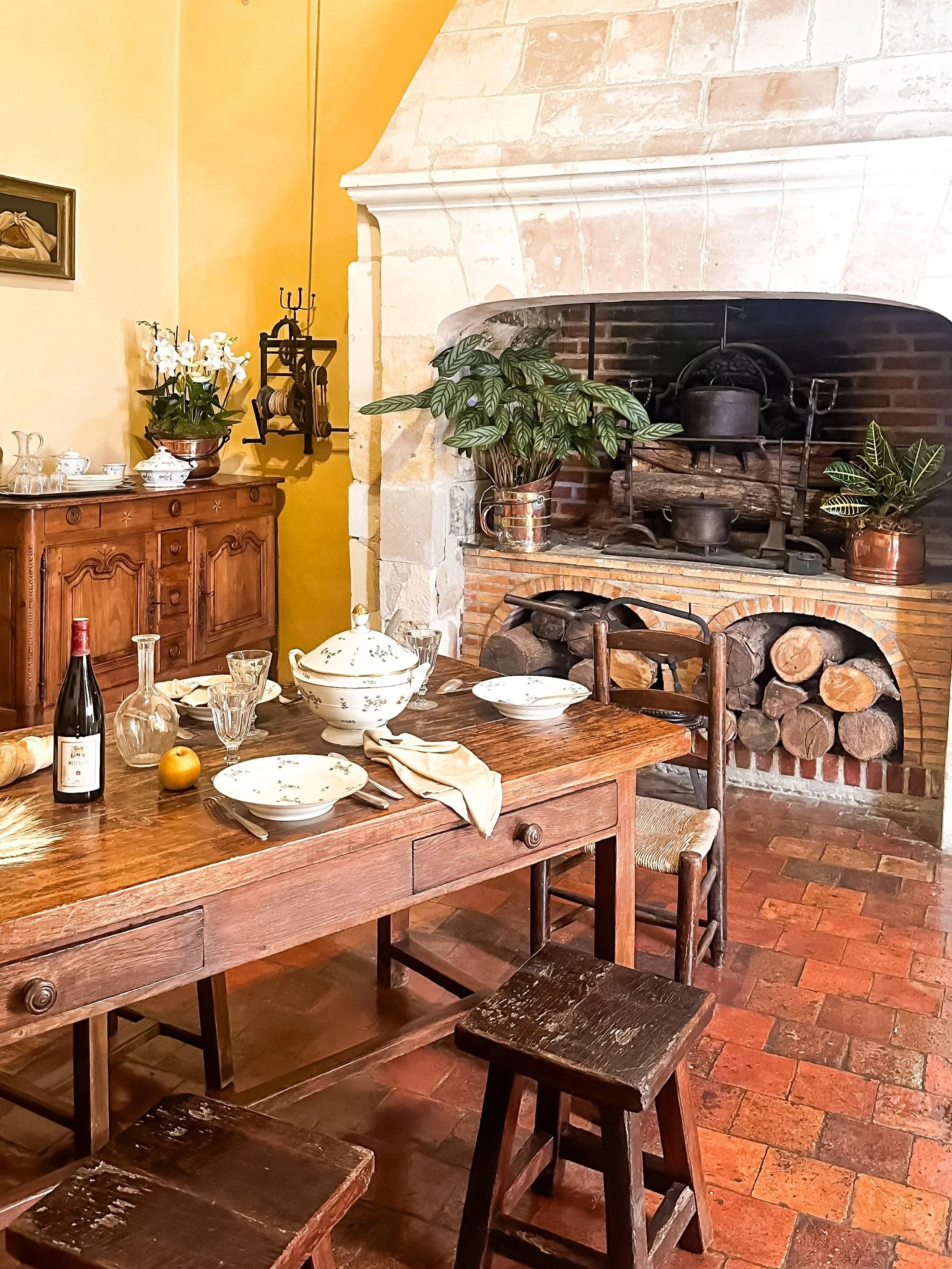 wander-senses-chateau-de-villandry-kitchen.jpg