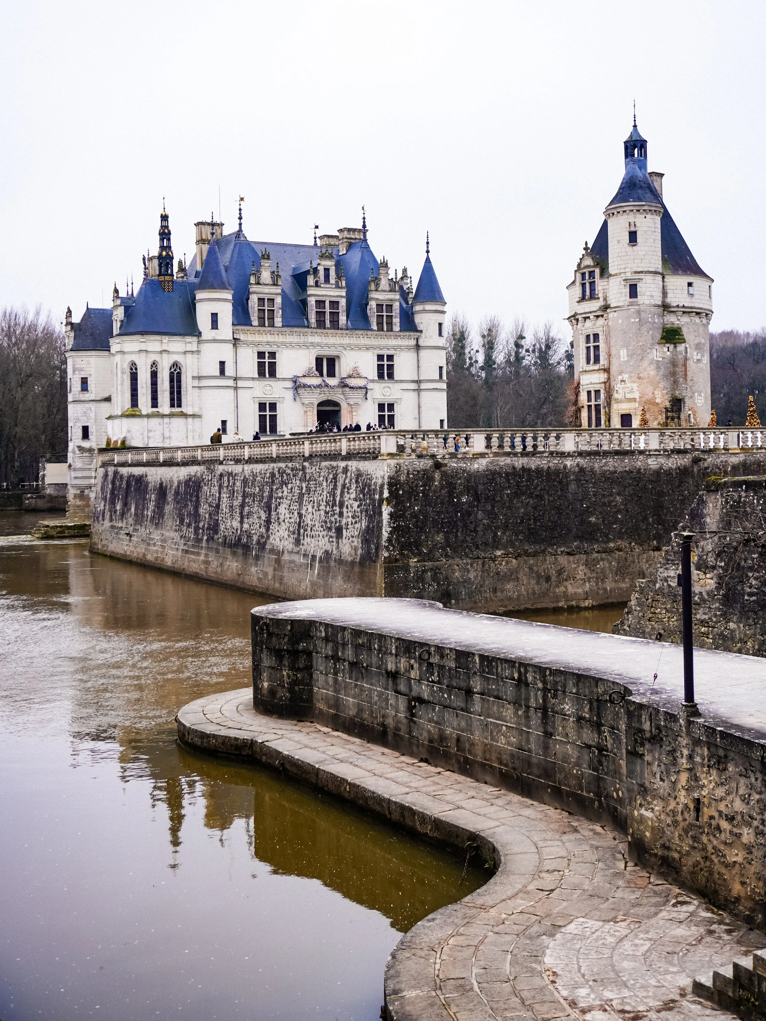 wander-senses-chateau-chenonceau-france.png