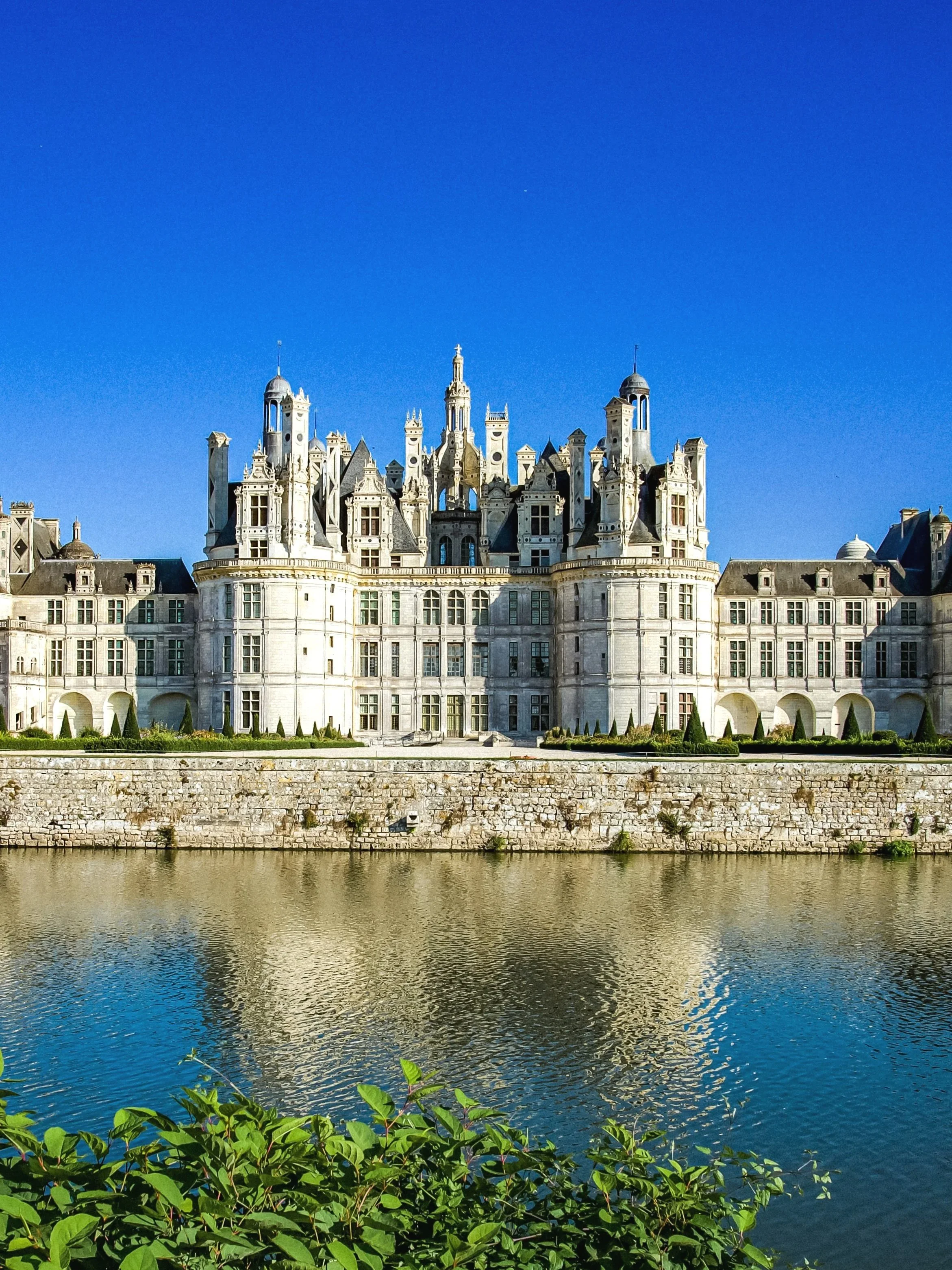 wander-senses-chateau-de-chambord-france.jpg