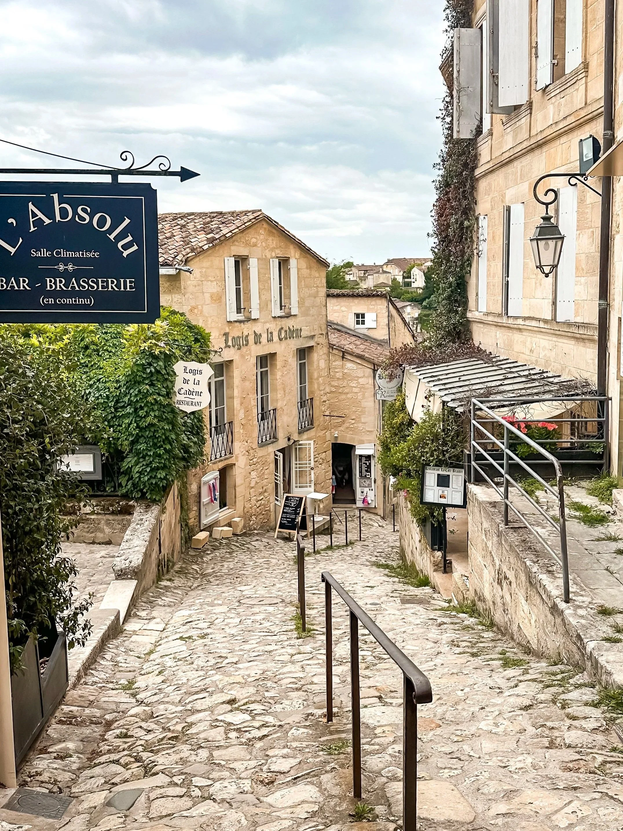 wander-senses-saint-emilion-city-center.jpg