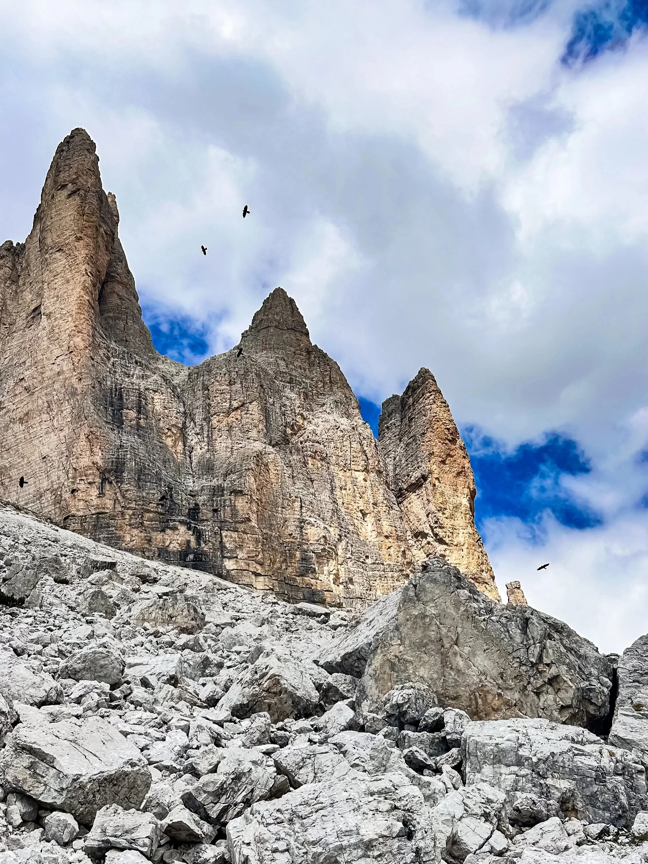 wander-senses-tre-cime-di-lavaredo-three-peaks-dolomites-italy.jpg