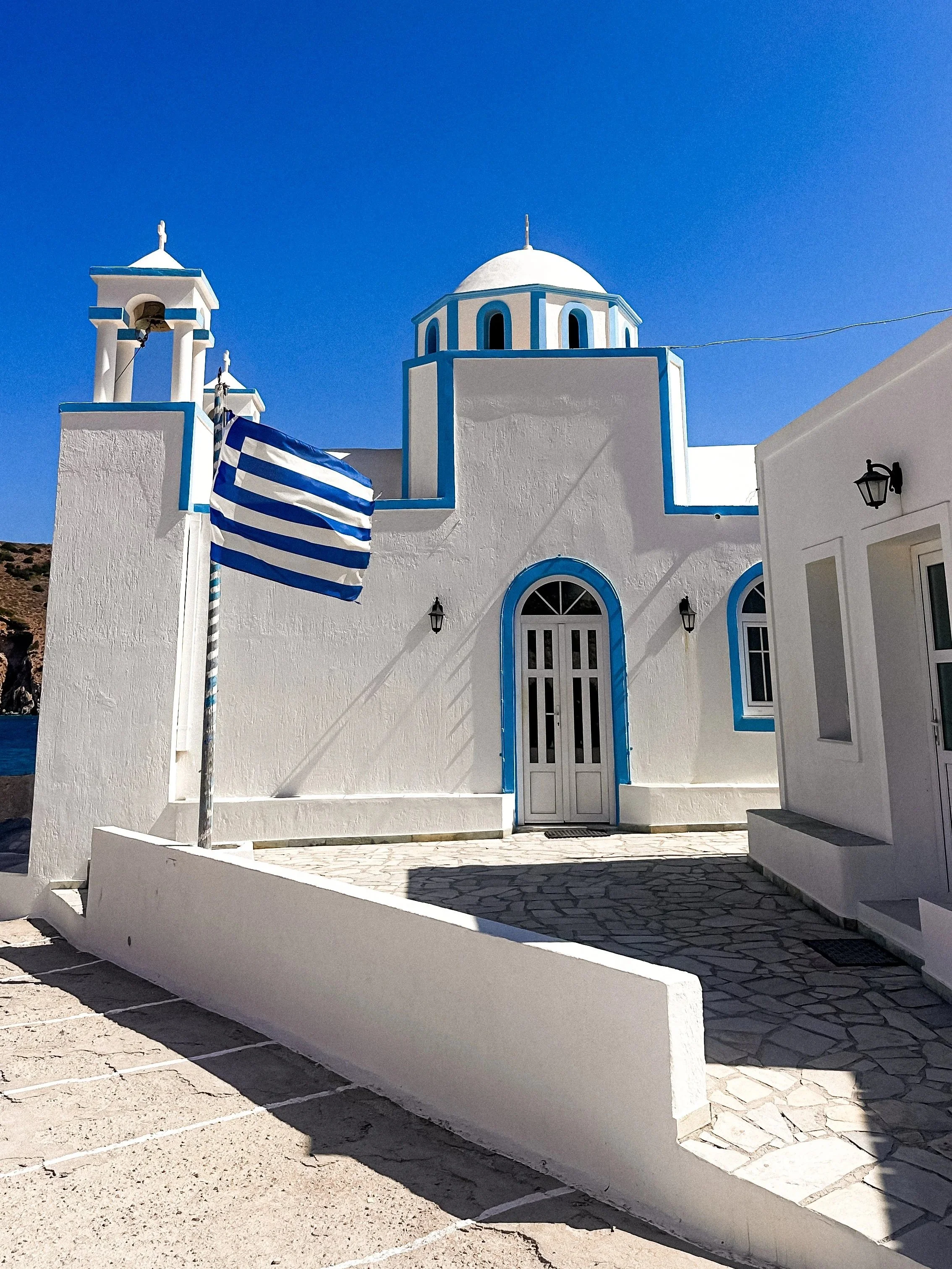 wander-senses-milos-firopotamos.jpg