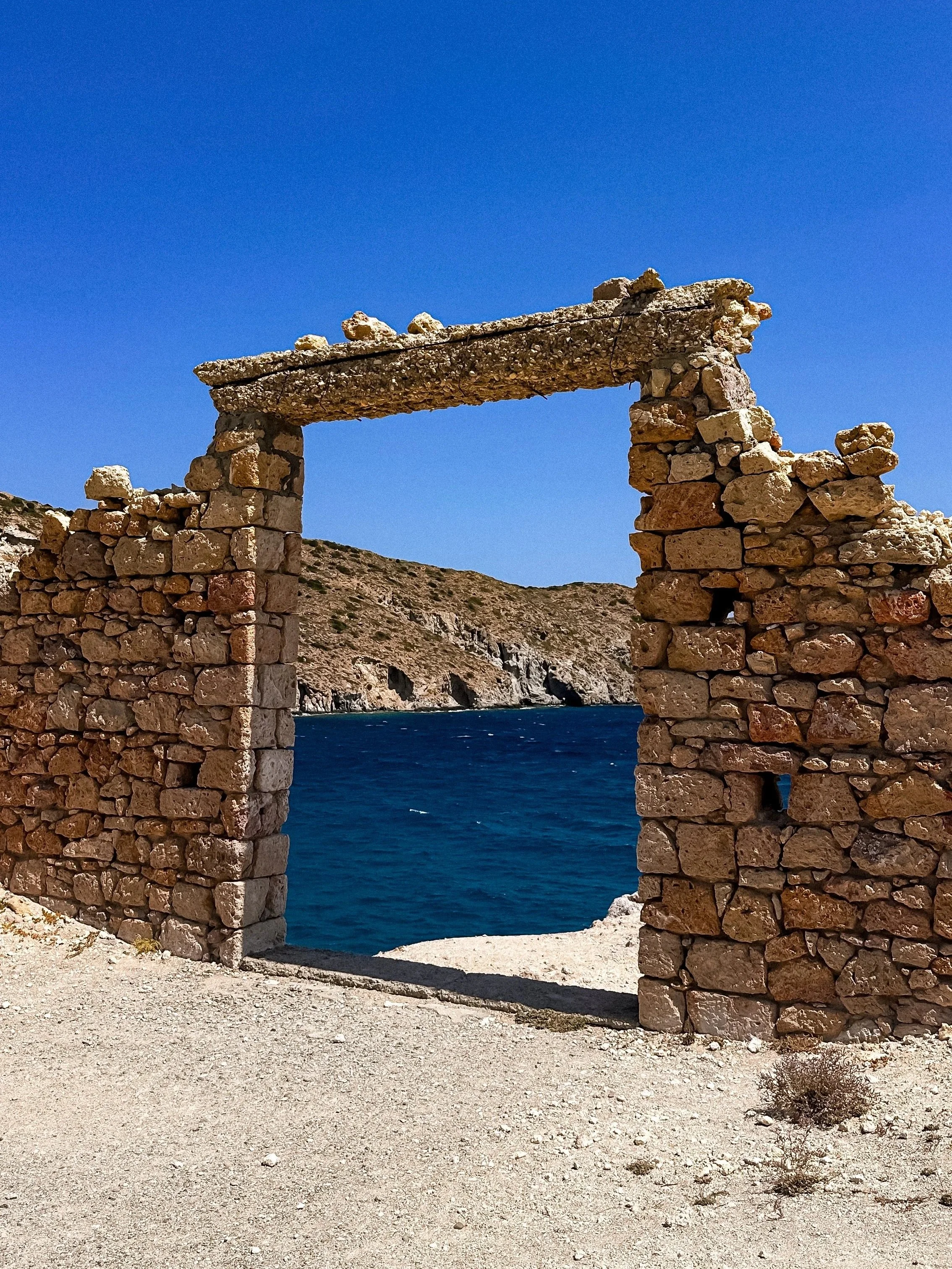 wander-senses-milos-firopotamos-02.jpg