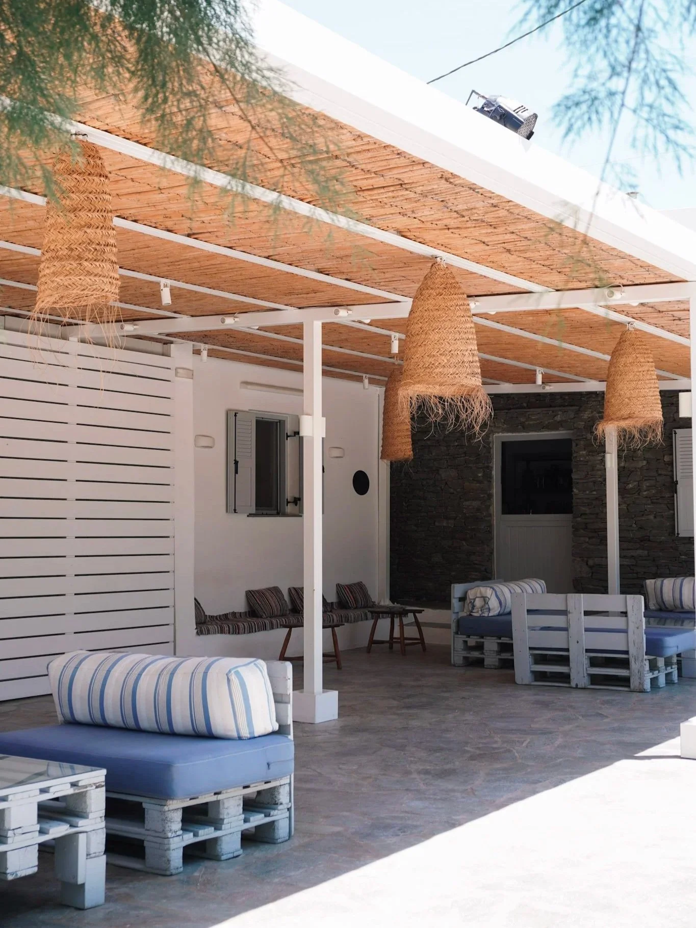 wander-senses-sifnos-Fassolou-Beach-restaurant.jpg