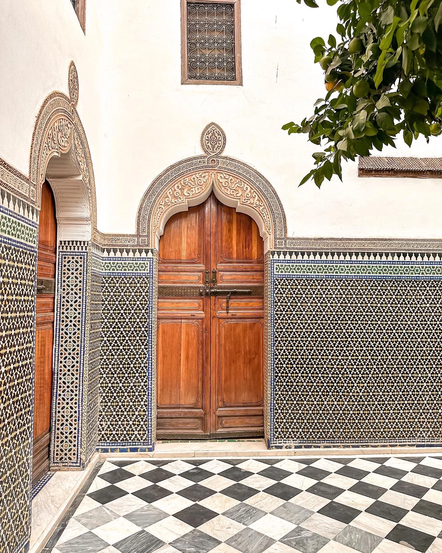 wander-senses-marrakech-dar-el-bacha-mosaics-and-tiles-details.jpg