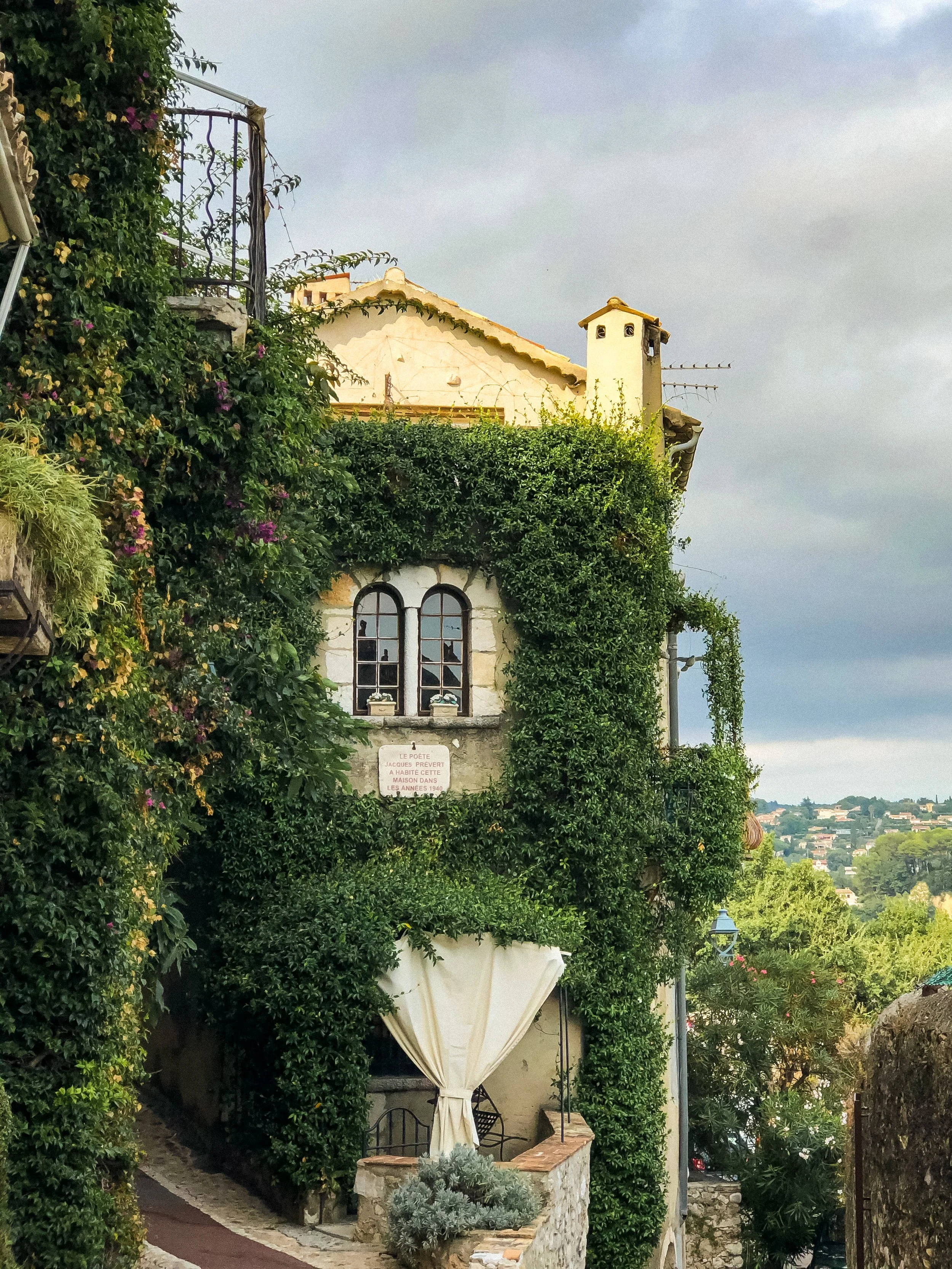 wander-senses-cote-dazur-cap-saint-paul-de-vence.JPG