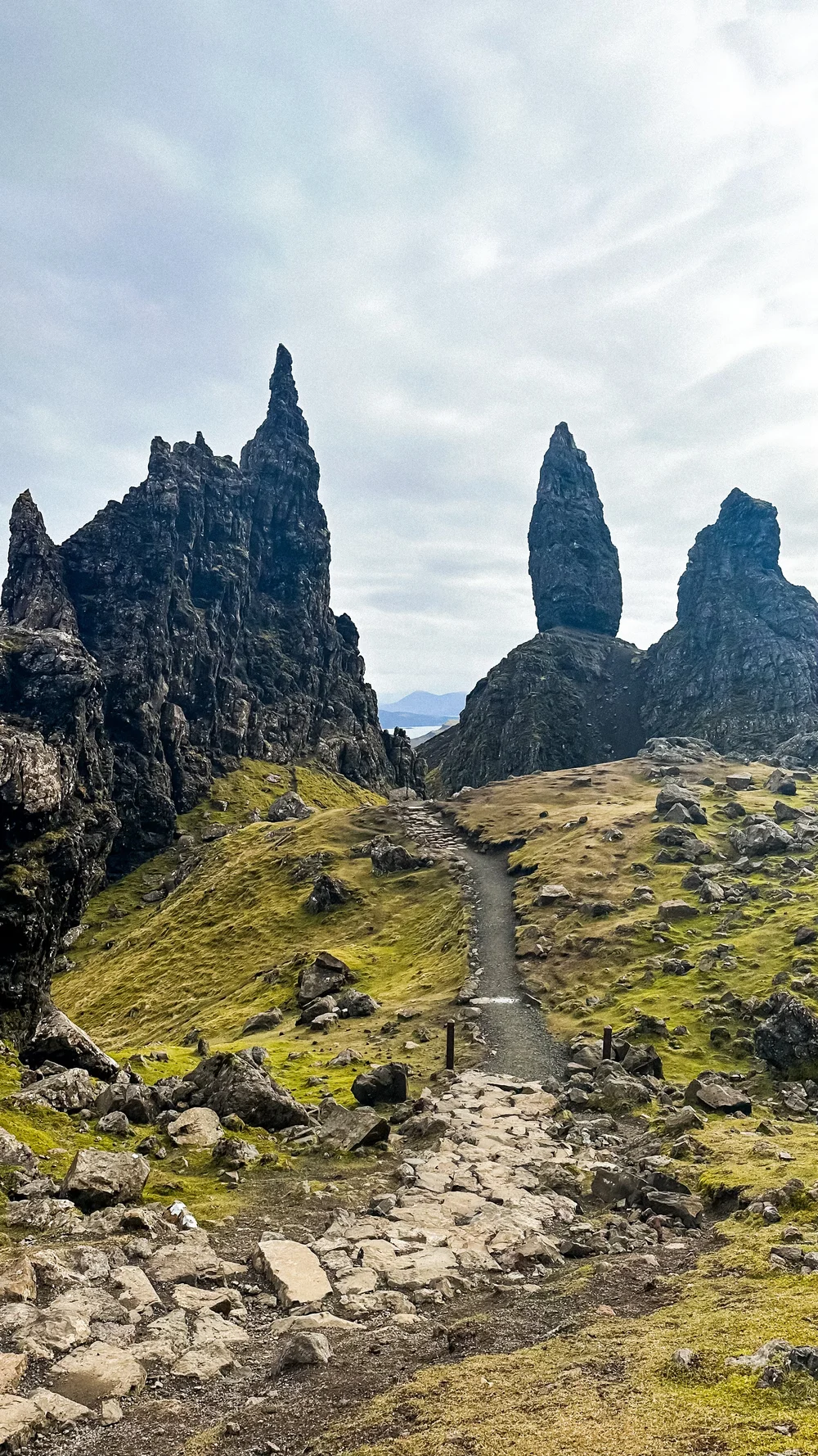 wander-senses-old-man-of-stoor-skye-island.jpg