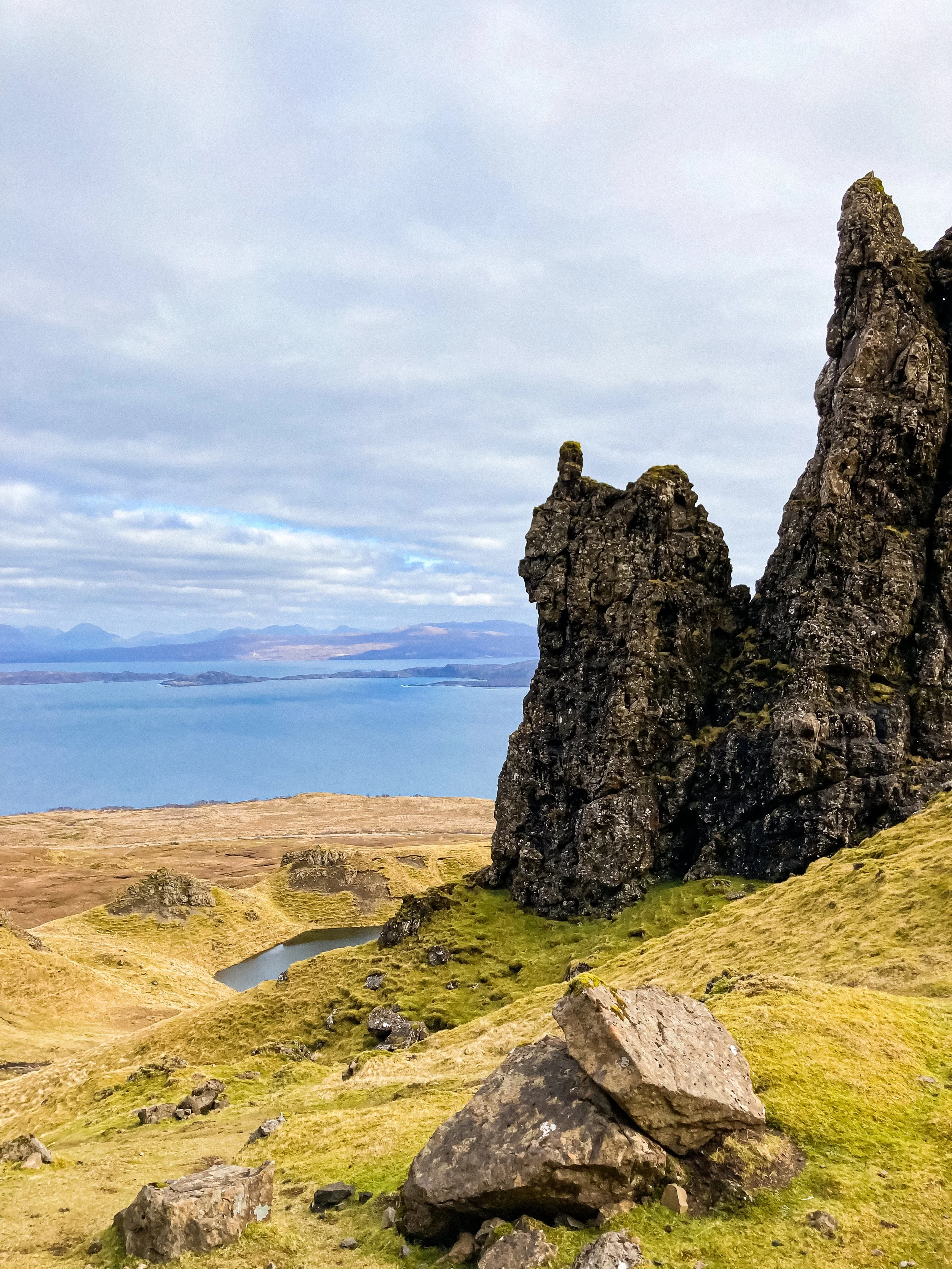 wander-senses-old-man-of-stoor-sea-view-skye-island.jpg