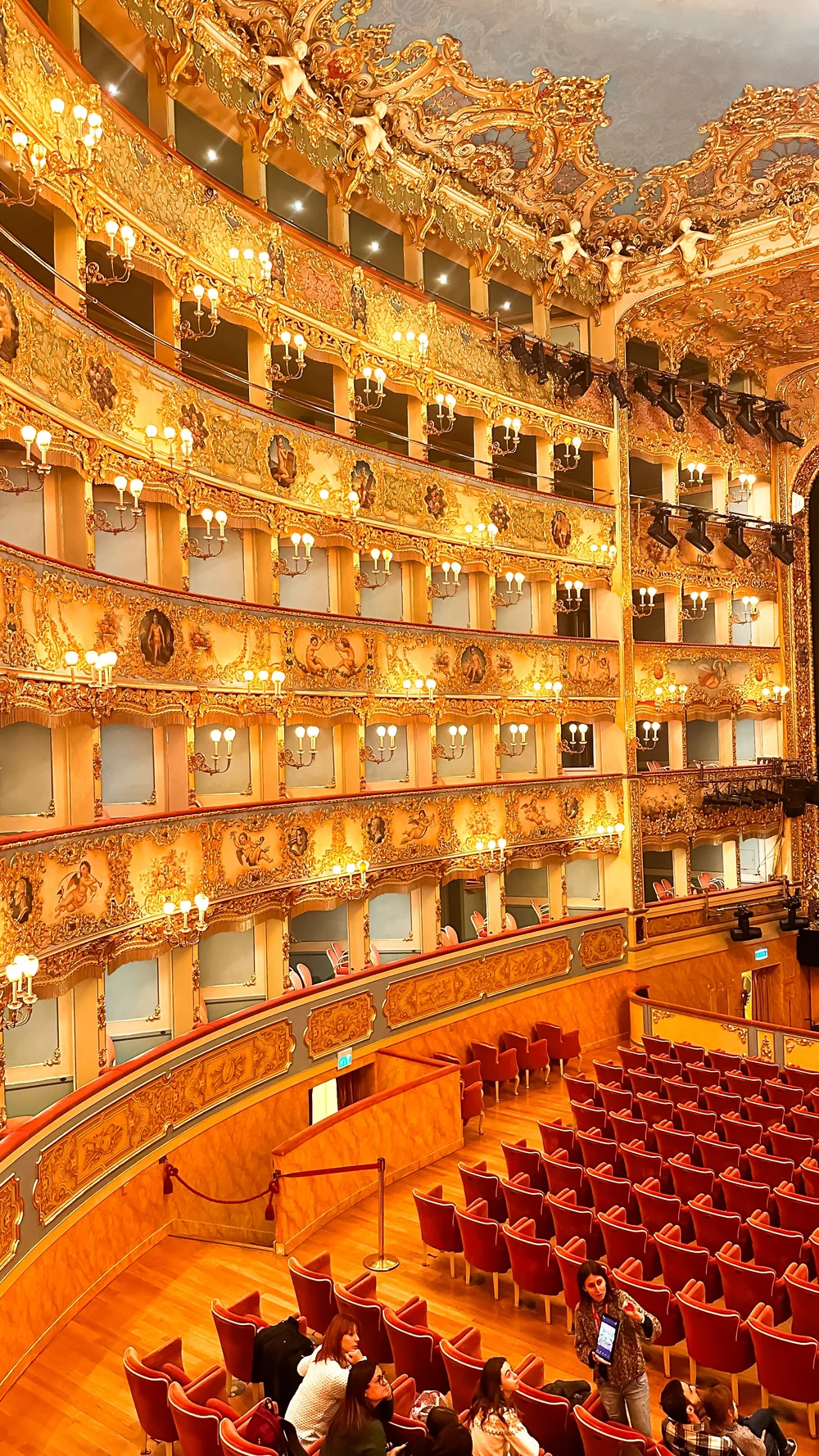 wander-senses-teatro-la-fenice-venice.jpg