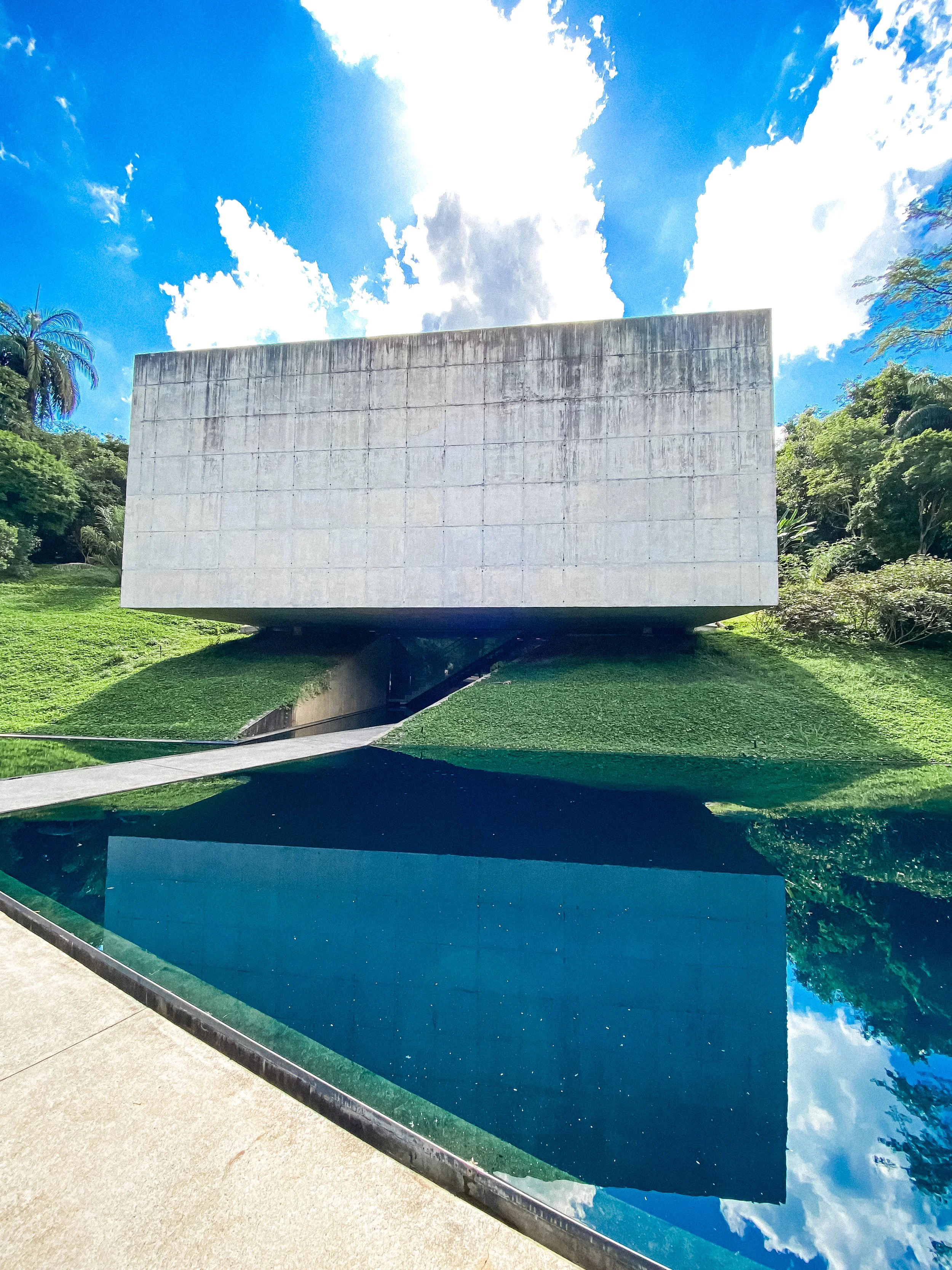 wander-senses-travel-inhotim-brazil-adriana-varejao-concrete-gallery.jpg
