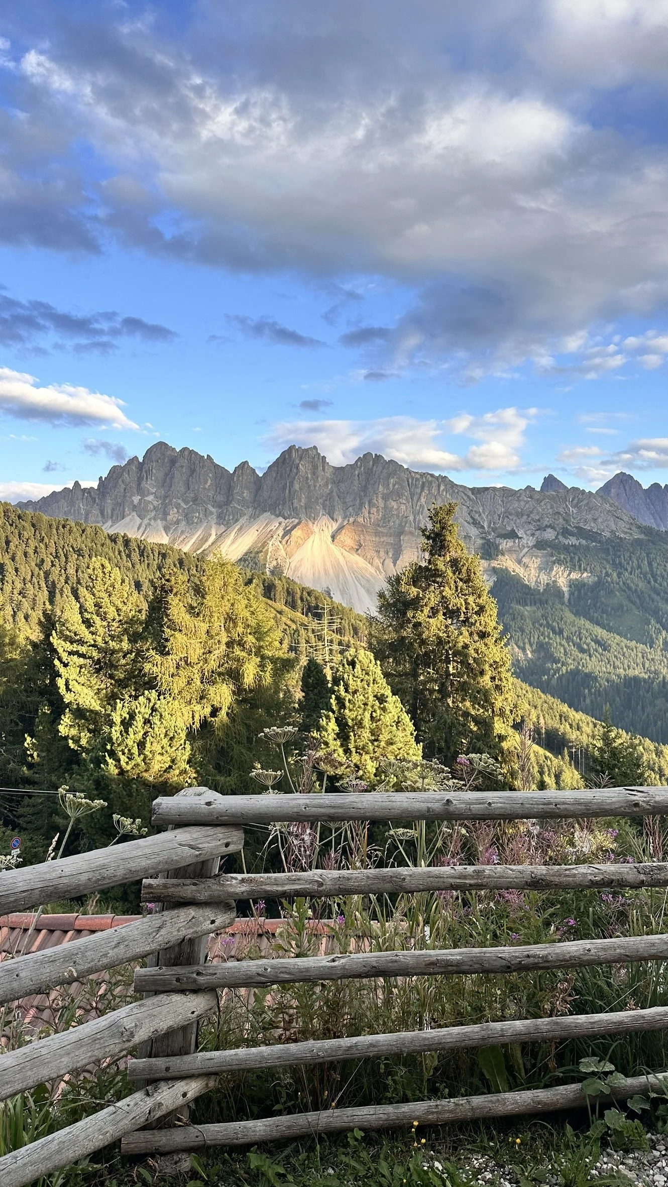 Dolomites: Peaks, Lakes &amp; Valleys