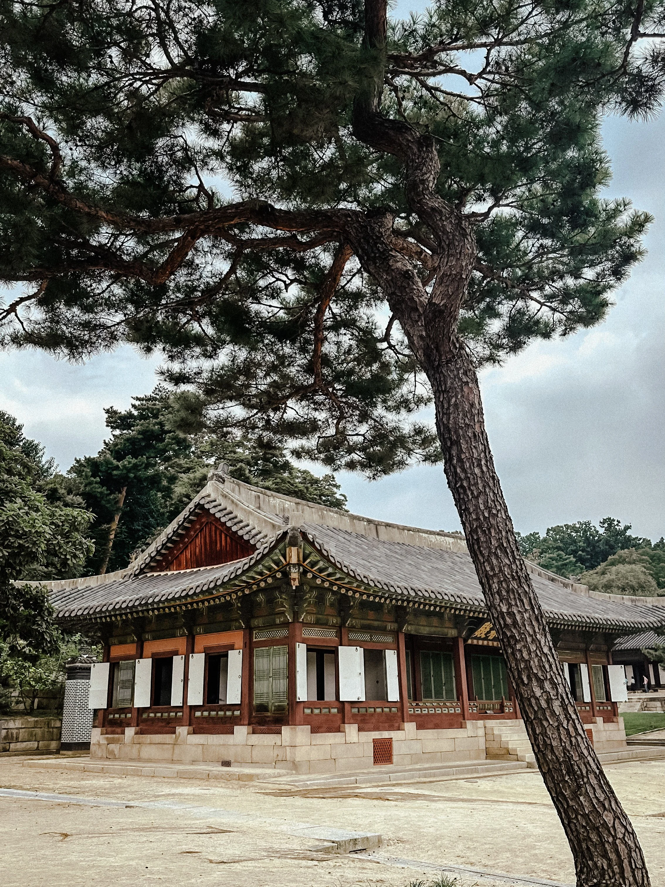 Changdeokgung Palace architecture seoul south korea