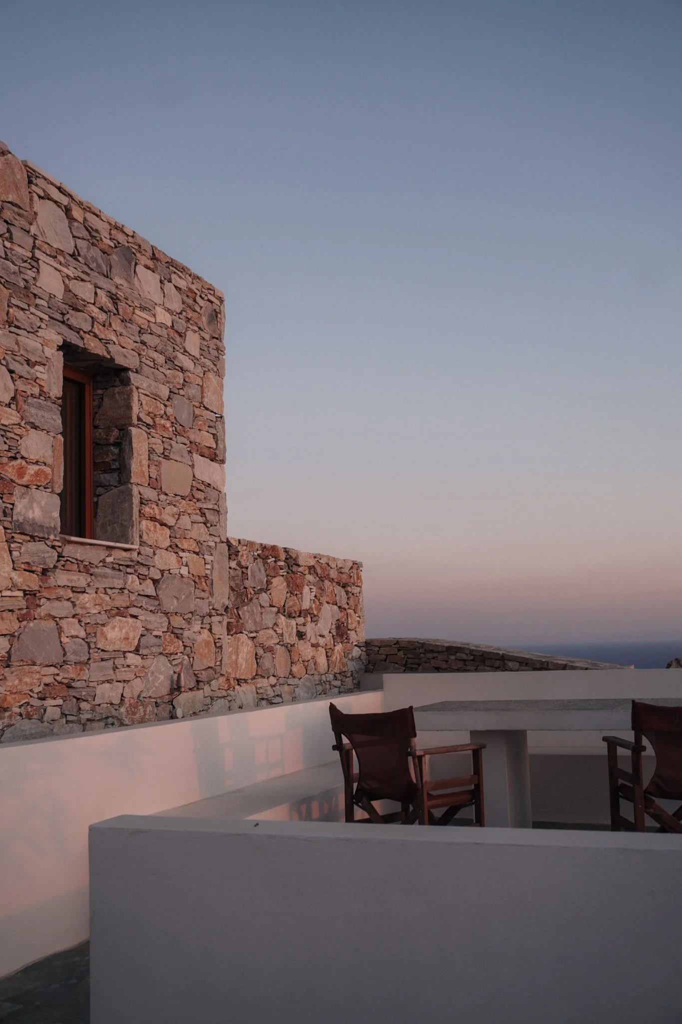 Airbnb with golden hour and seaview at Ano Meria in Foelgandros