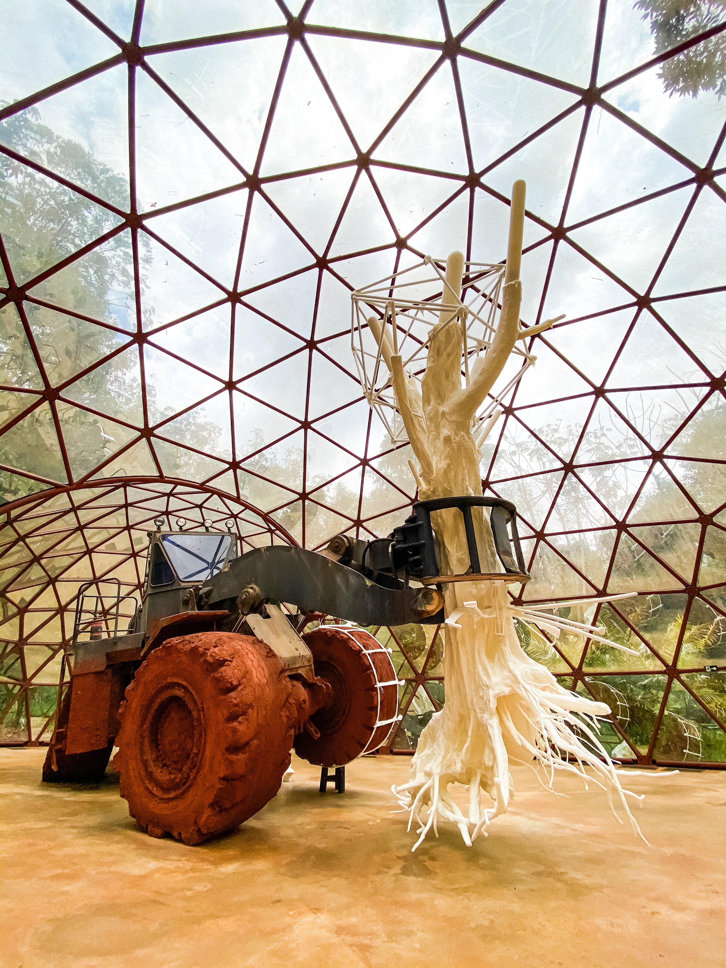 wander-senses-travel-inhotim-brazil-matthew-barney-de-lama-lamina-installation-with-tractor-and-white-tree.jpg