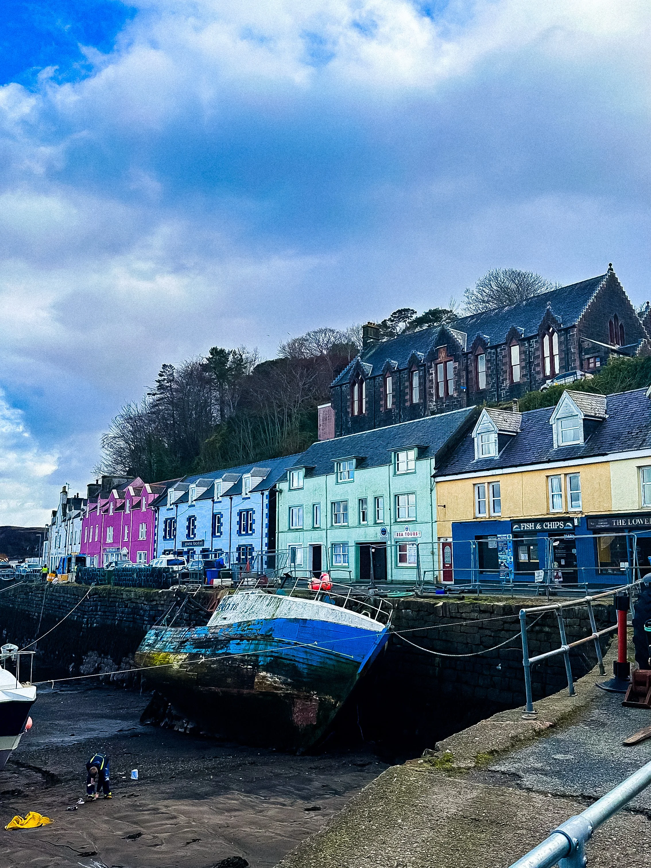 wander-senses-colorful-houses-portree-skye-island-scotland.jpg