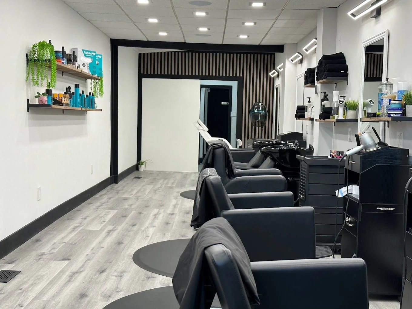Grand River Beauty Salon