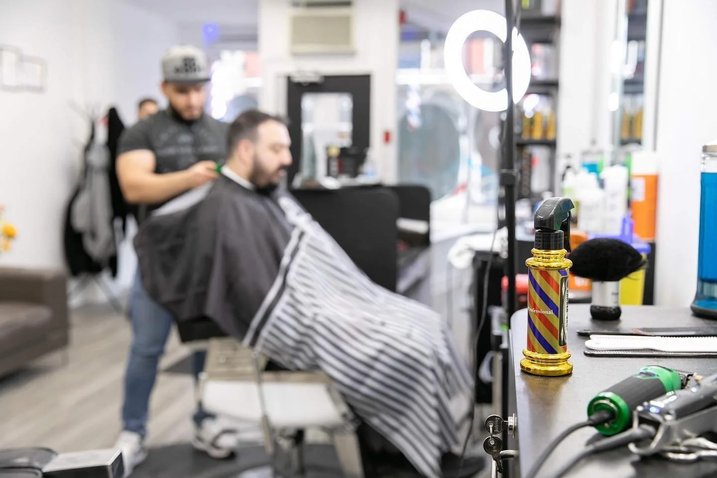 Rae's Barbershop