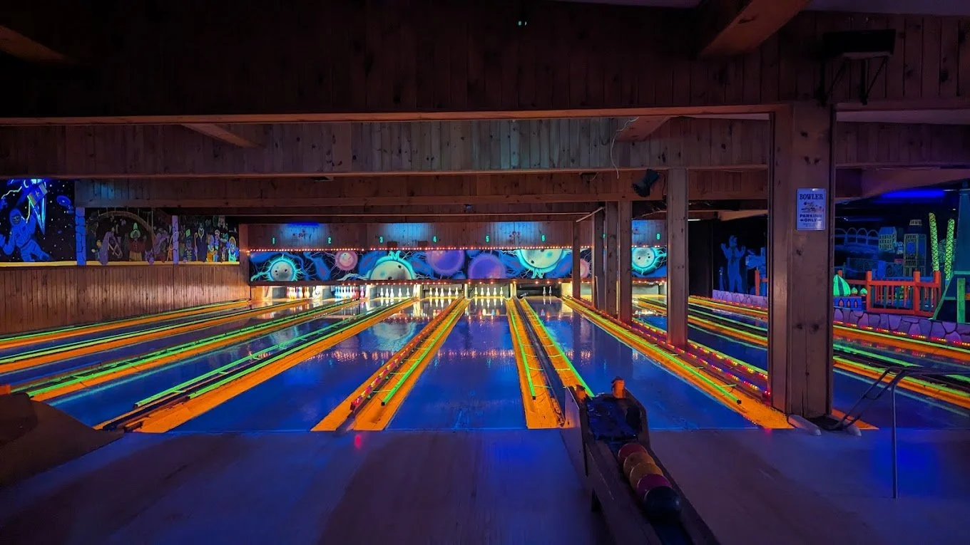 ibowl.ca family fun center