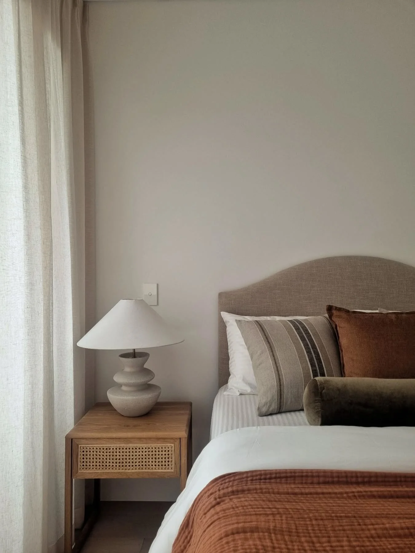 PROJECT | Redfern Apartment
A contemporary space meets a classic, worldly aesthetic, grounded in a warm palette, layered and tactile, defined by sculptural forms that feel collected over time.