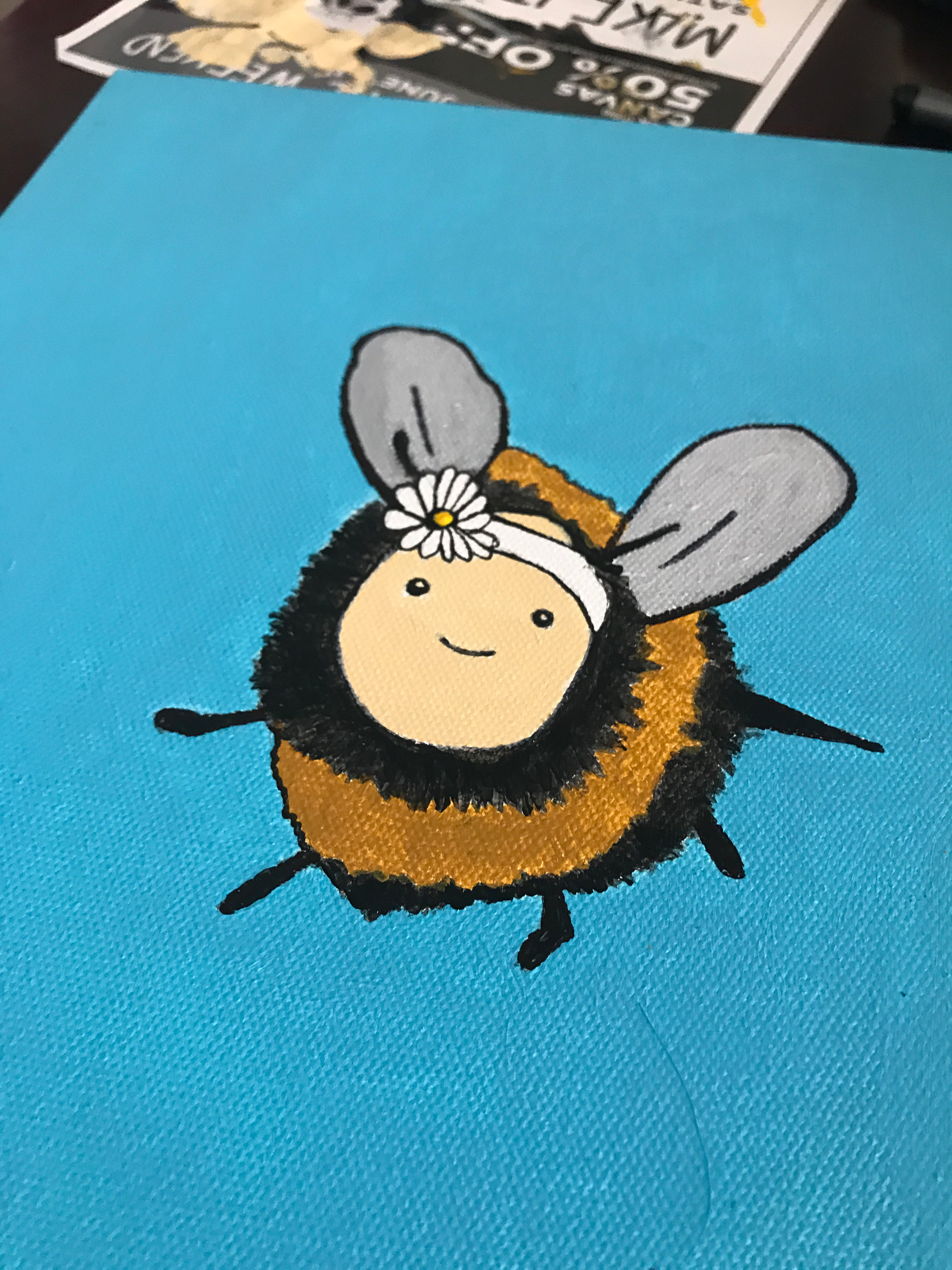 a cute bee