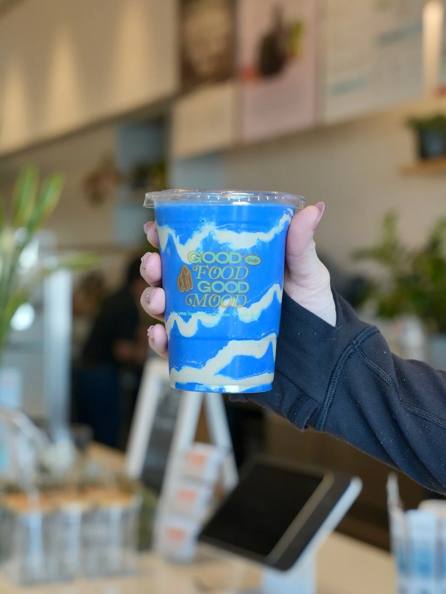 Your tropical reset in a cup. Coco Loco is bright, creamy, and loaded with feel-good ingredients. 

Made with pineapple, coconut, banana, blue spirulina, vanilla cashew cream, homemade coconut milk, and sea moss.