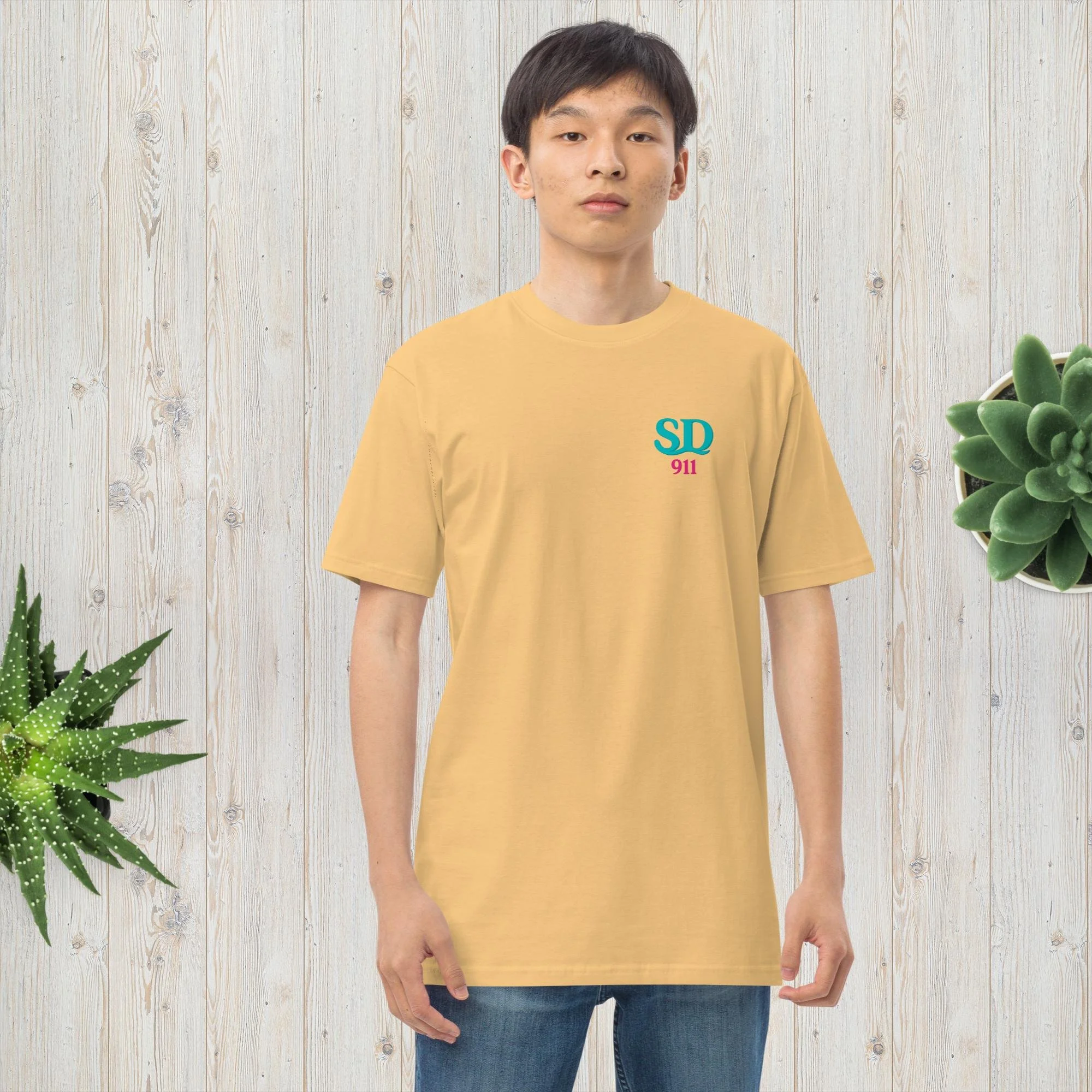 mens-premium-heavyweight-tee-vintage-gold-front-68b0520185158.jpg