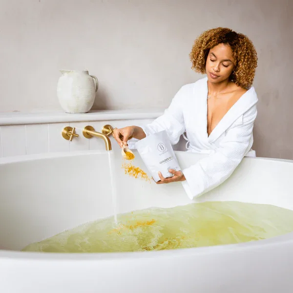 bathorium-bath-soak-golden-hour-clay-mineral-soak-36716849954872 (1).webp