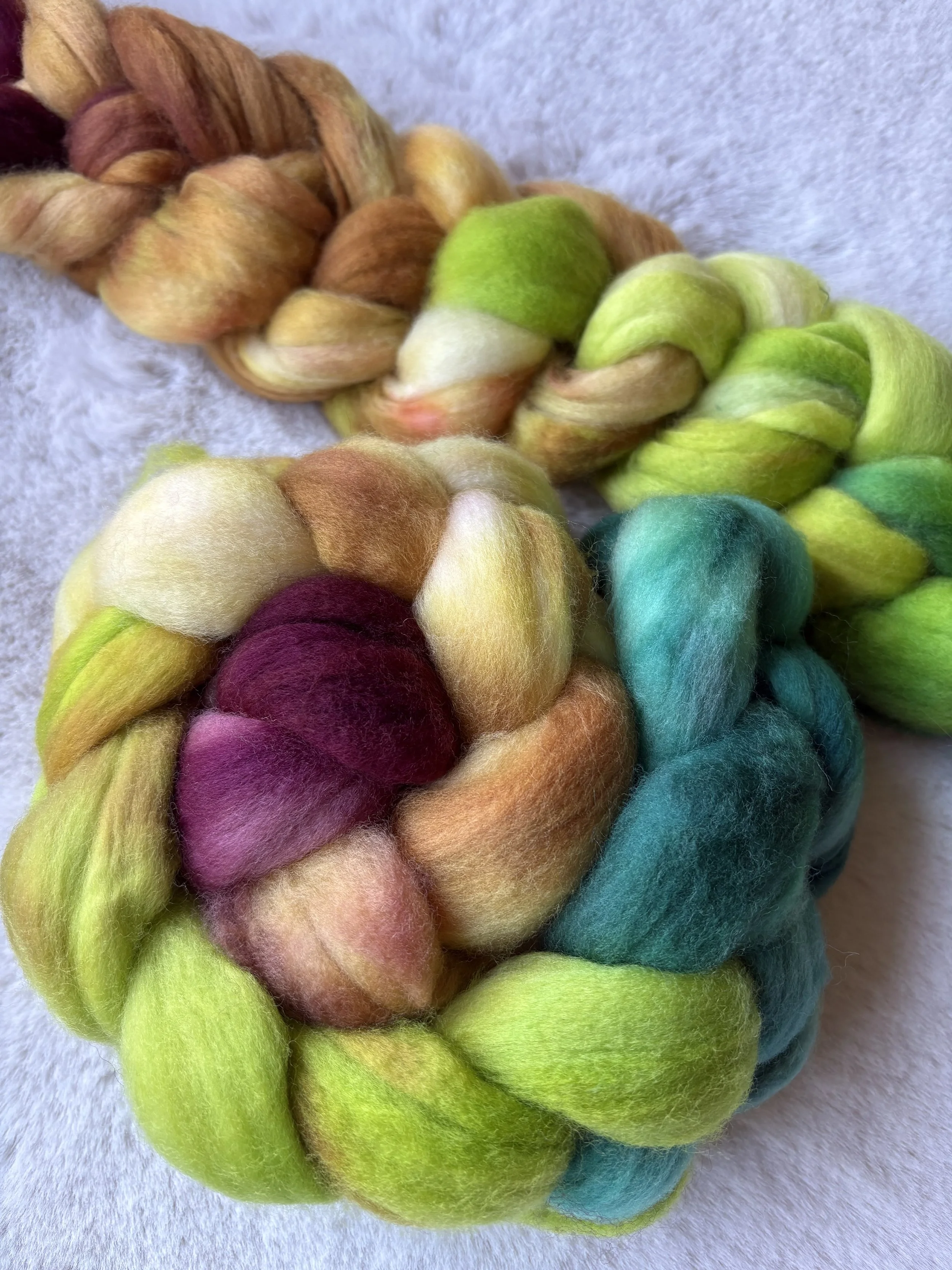 Pinch Me Roving Superwash Merino Spinning Fiber
