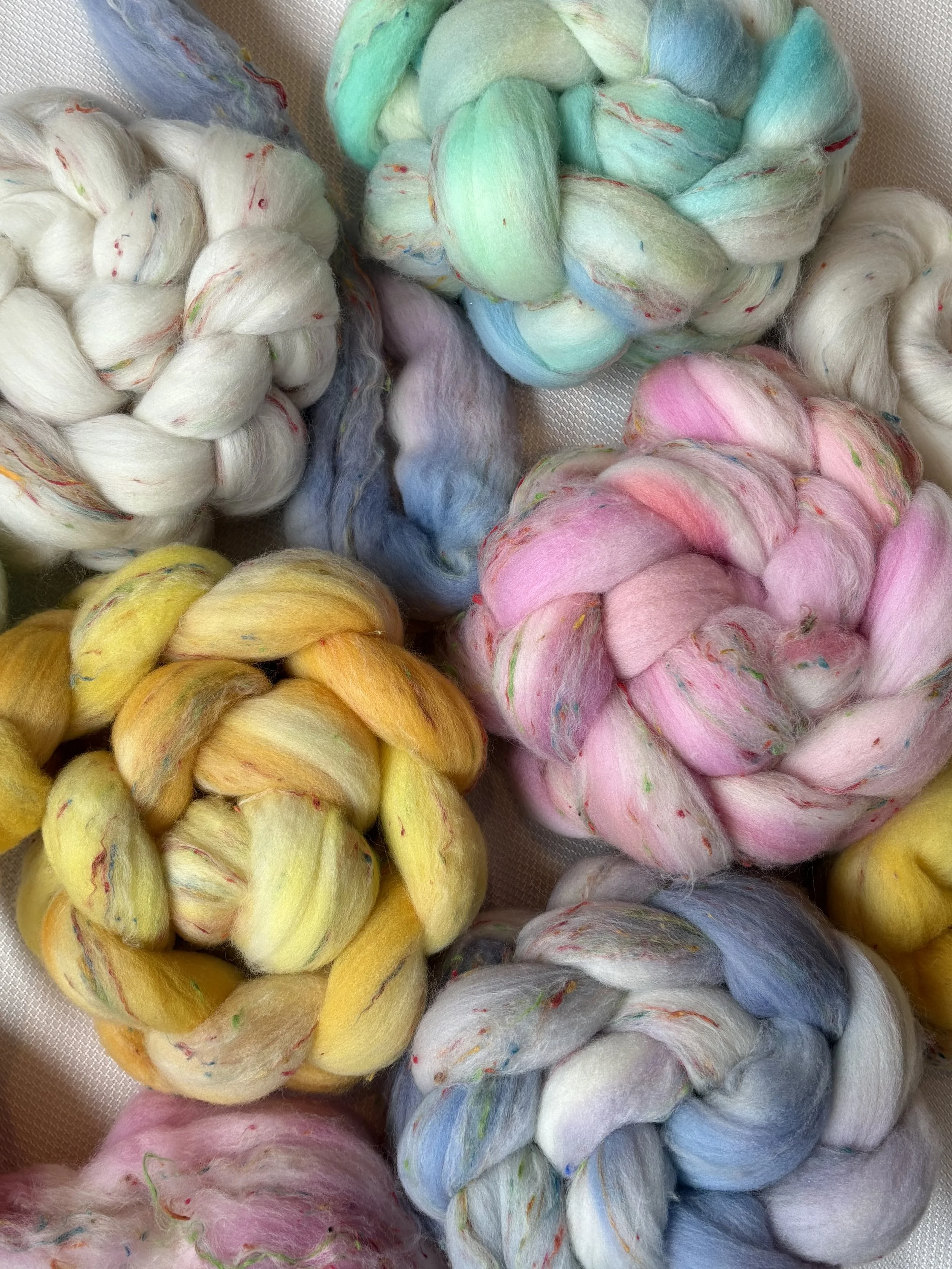 Shaniko Cake Spinning Fiber