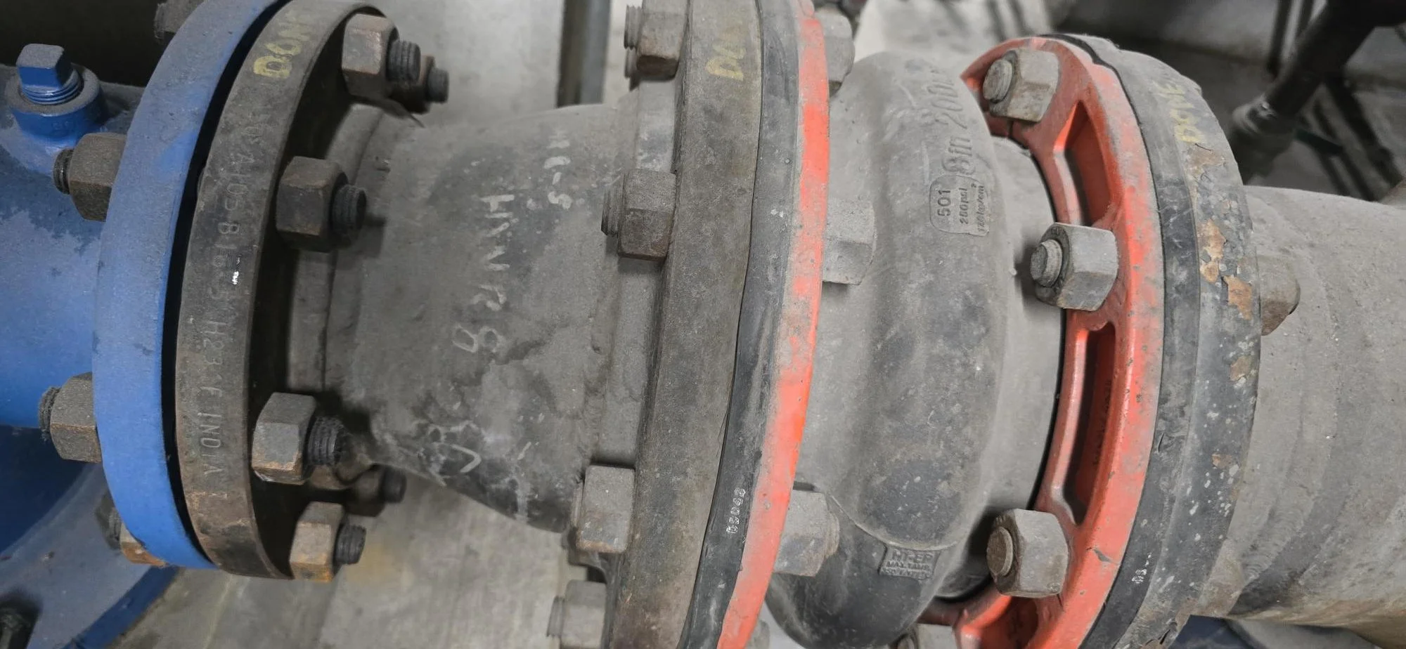 Condensate Pump Expansion Joint leak identified as a vacuum leak at a fossil power plant, by our Absolute Maintenance Solutions leak detection team