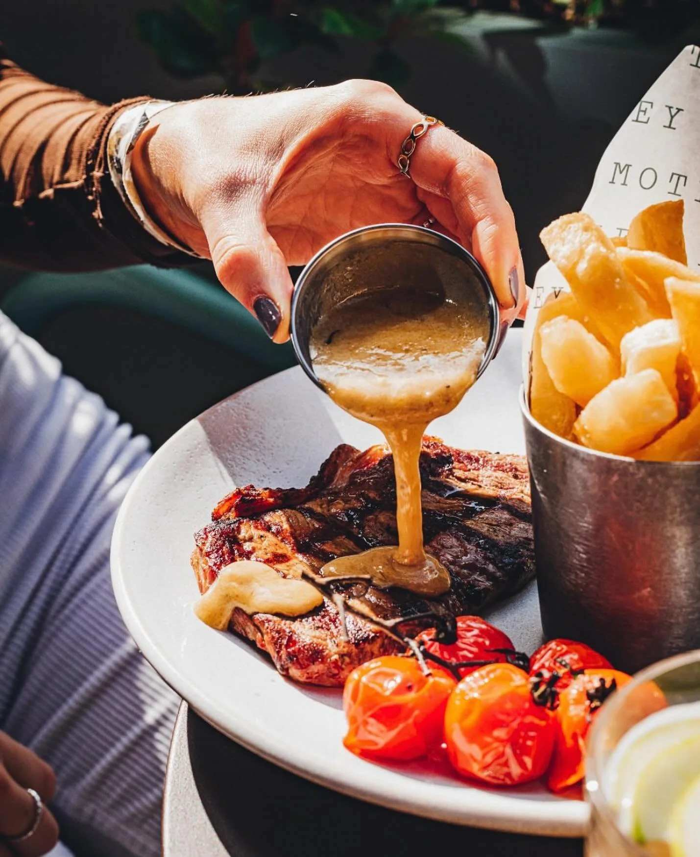 Sink your teeth into our perfectly juicy sirloin, golden fries on the side, and a sauce that speaks your language - rich peppercorn, creamy Gorgonzola, or a slow-burning spicy mojo 😋

Want more? Check out our full menu in our bio link.
