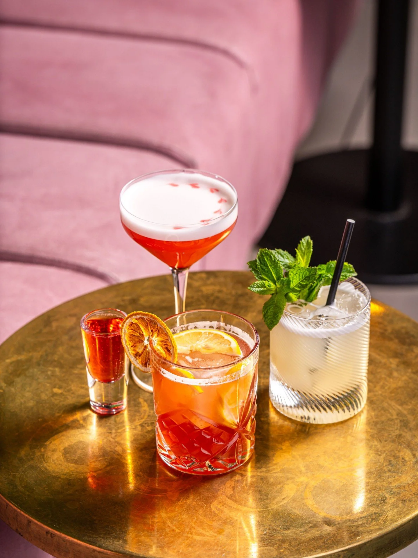 Weekend plans? Sorted. Join us for cocktails done right 🍹✨

#Motley #MotleyManchester #YOTEL