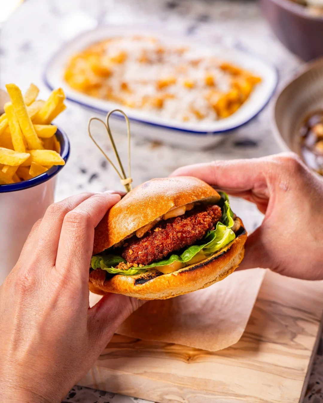 ⚠️ Limited time offer! 

Buy one get one free on all burgers thrughout January. 

Double up, mix and match or share with a friend. Click the bio link for menus and reservations.