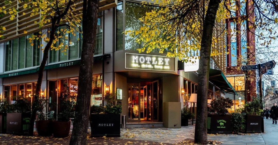 Chilly nights call for cosy vibes 💡 

Click the link in bio to book your spot