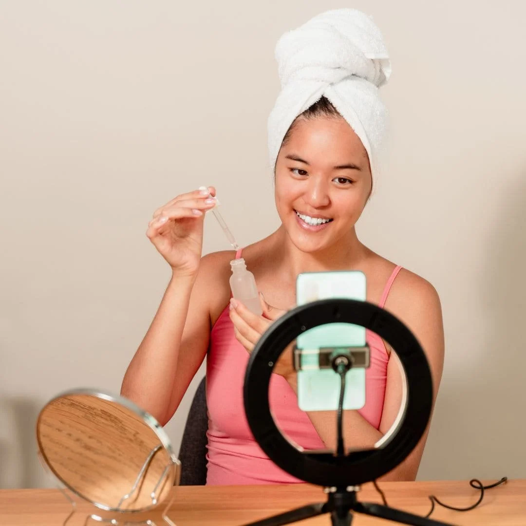 Influencers vs UGC Creators: Which One Should You Choose for Your Brand