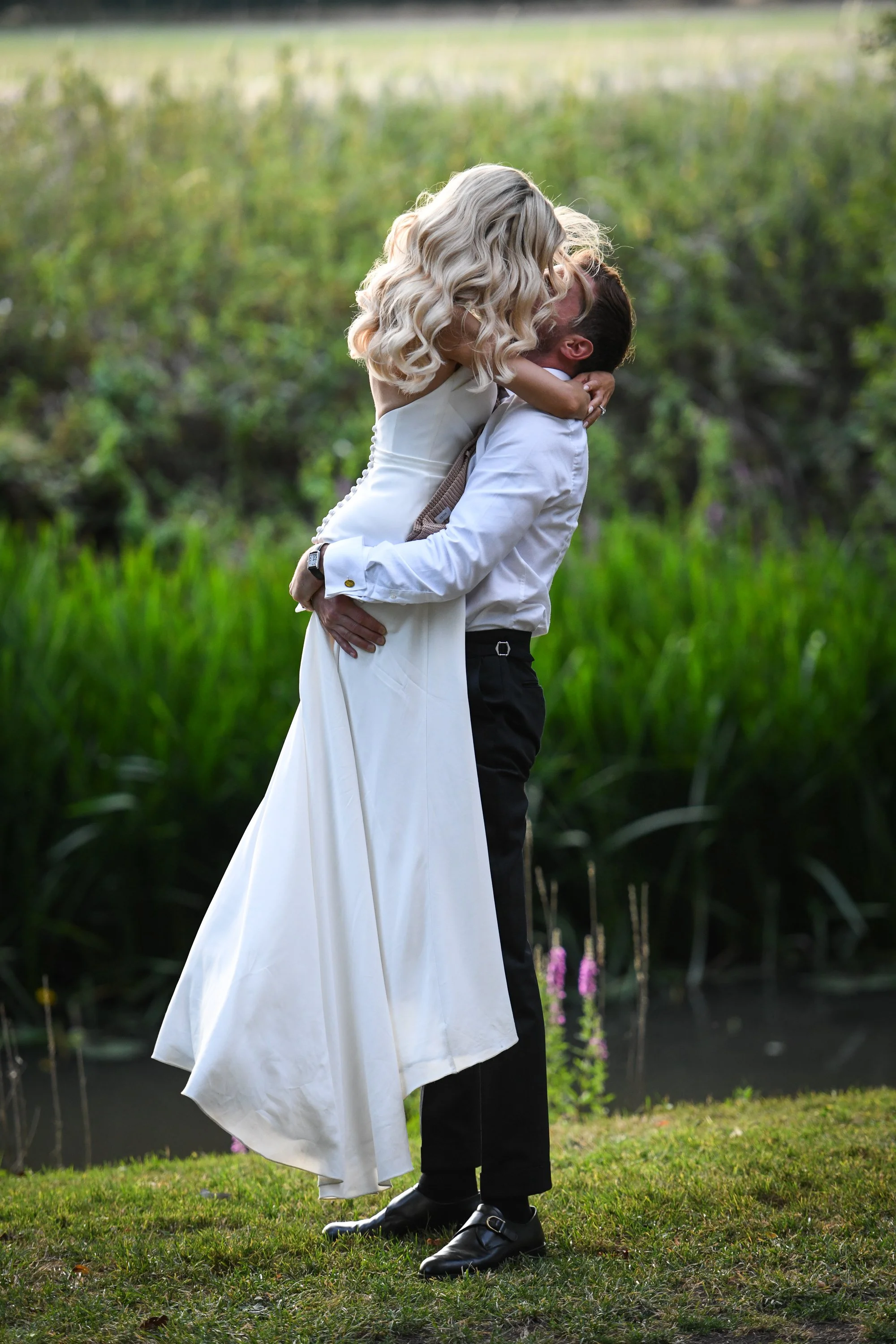 Soft romantic Hollywood Waves Chelmsford Essex | Ever by Ellie 