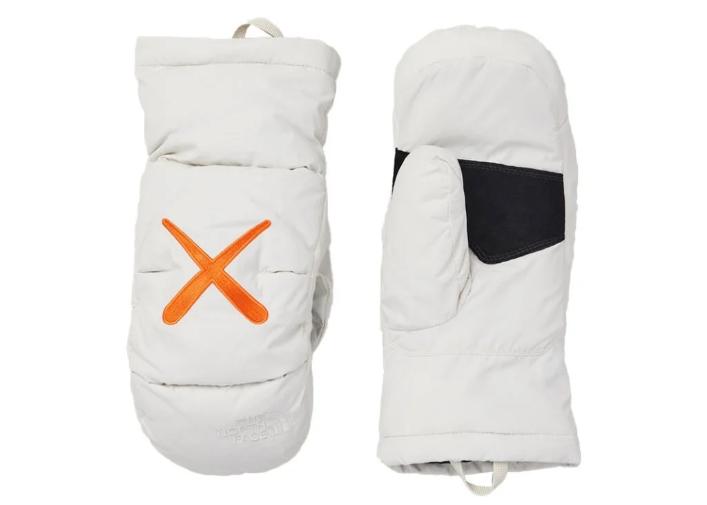 KAWS-x-The-North-Face-Gloves-White-1024x732.jpg