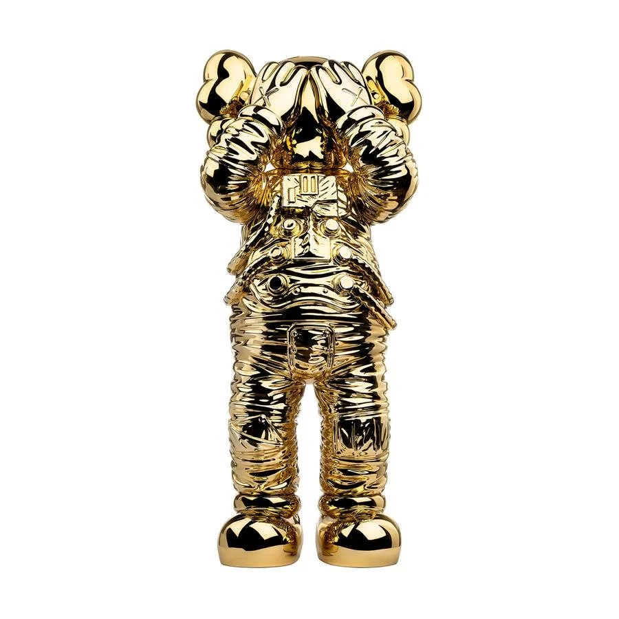 KAWSHOLIDAYSPACEGold_1_900x-3.jpg