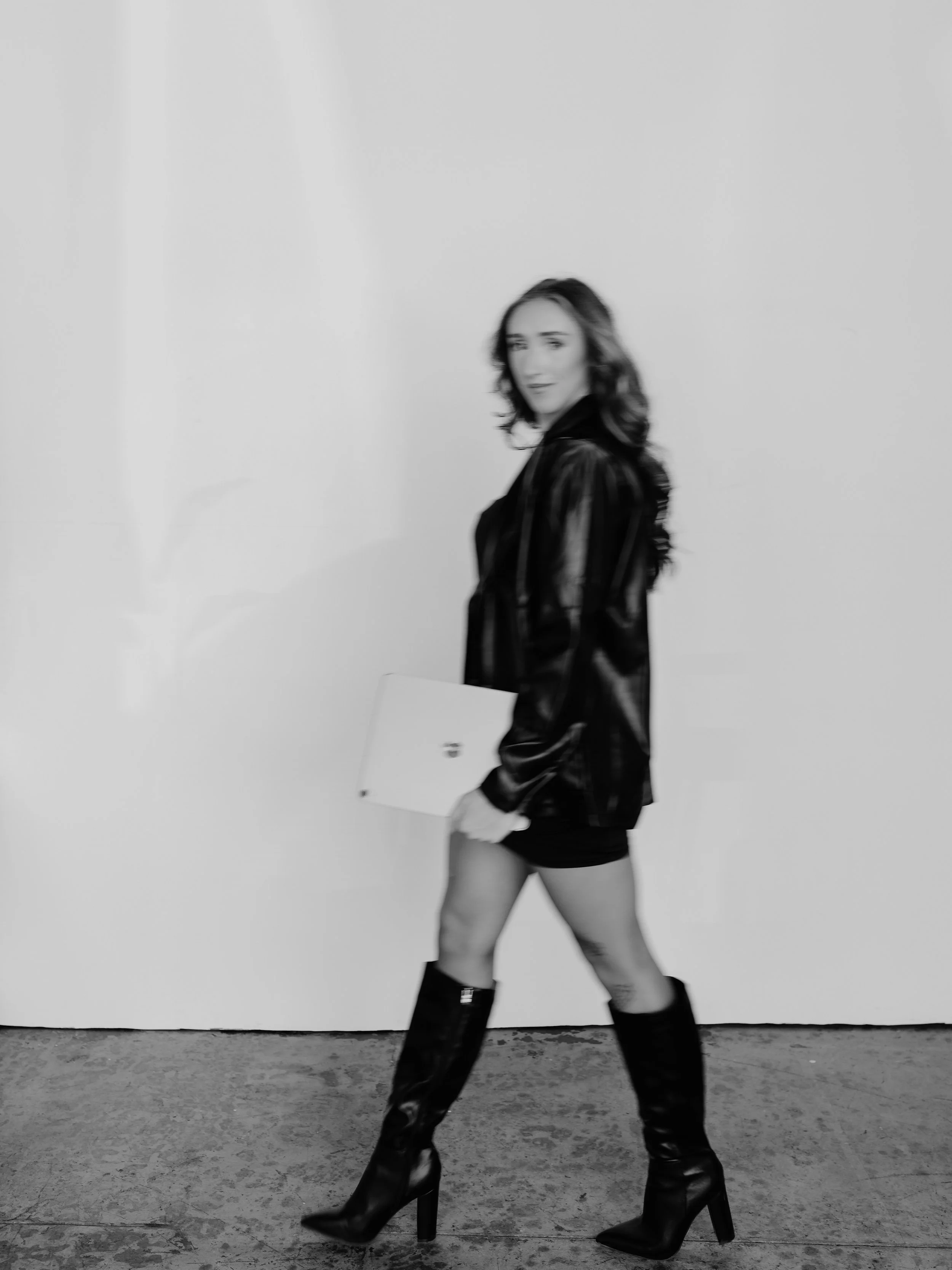 Why Doing the Opposite Is the Smartest Marketing Strategy Right Now