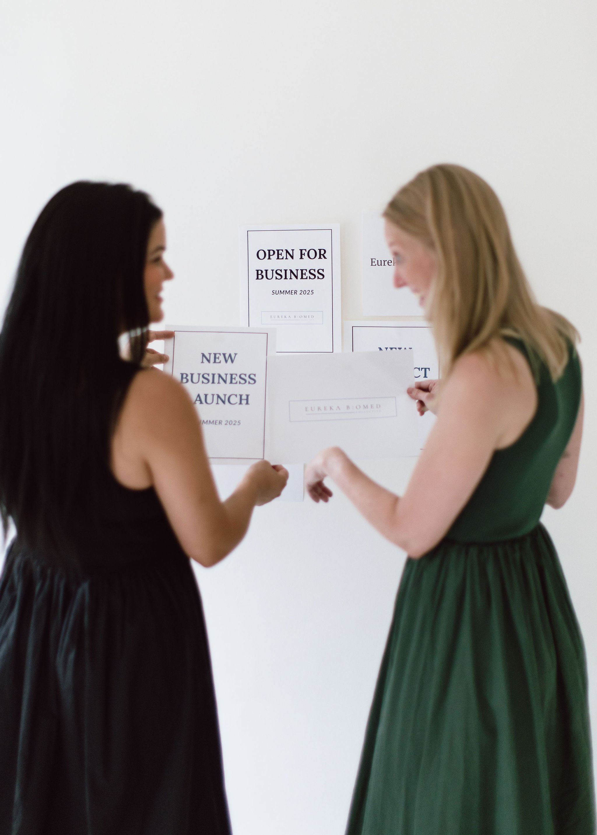 Biotech R&D consulting supporting laboratory operations, data analytics, AI integration, process optimization, regulatory readiness, and scalable innovation for life sciences research and development teams.