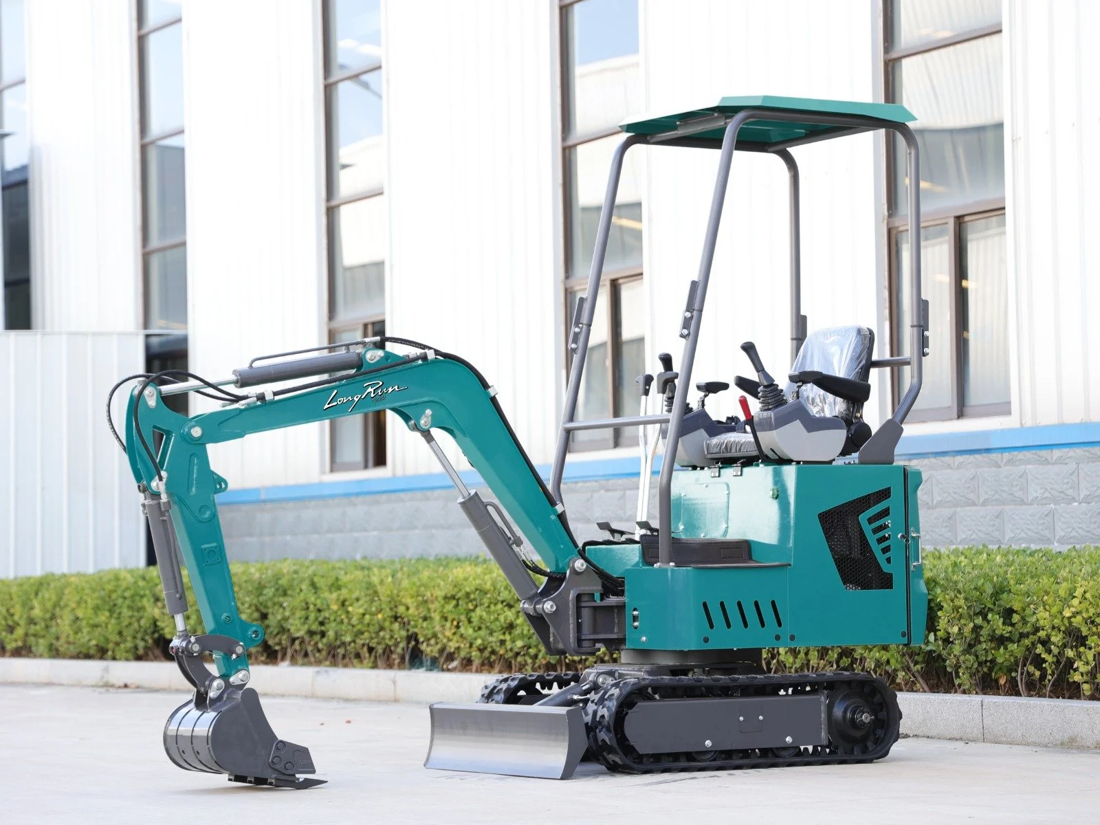 Mini Excavator LR10 E with Canopy