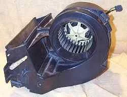 SAAB 9000 (1991) dash fan assembly (casing cracked)