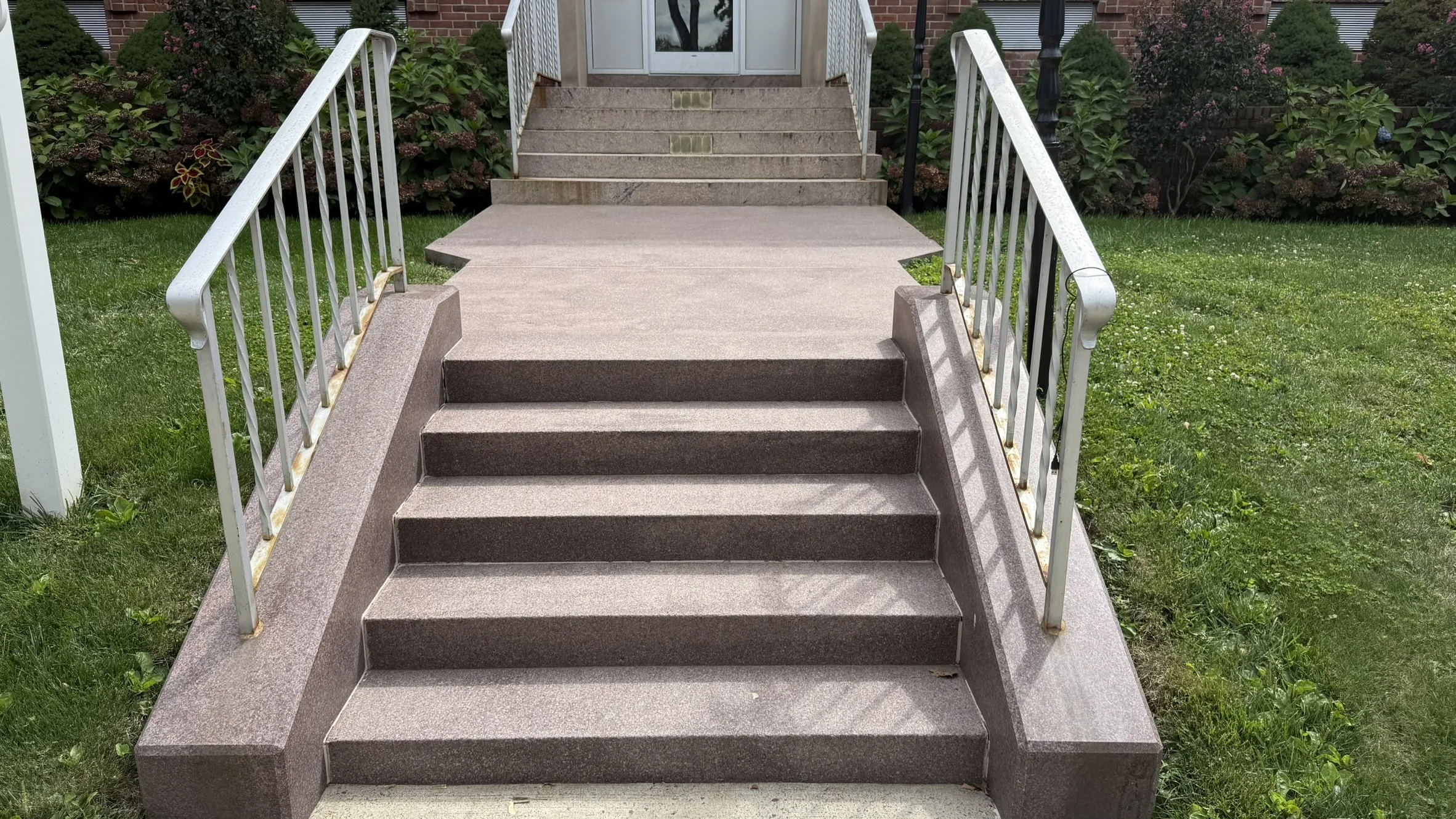 Beautifying Your Home Entrance: The Complete Guide to Steps and Walkways